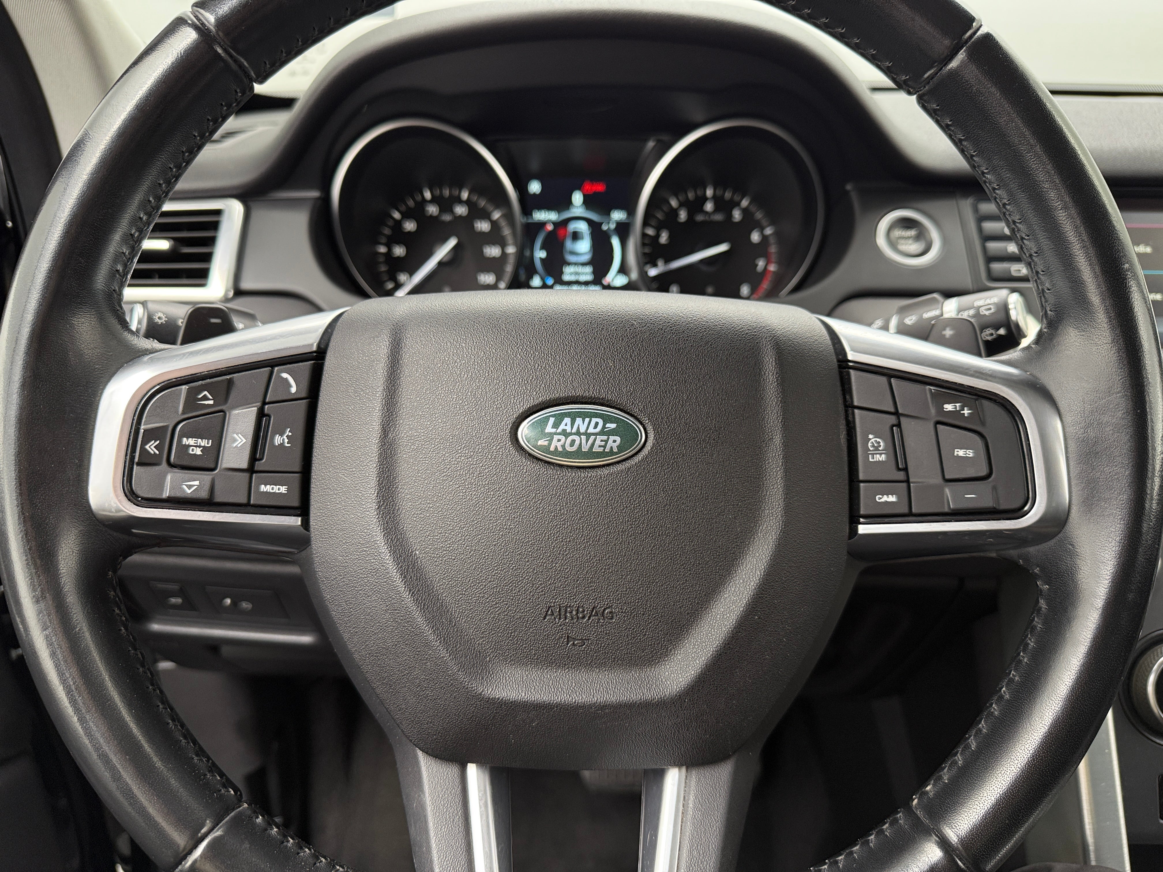 2019 Land Rover Discovery Sport SE 4