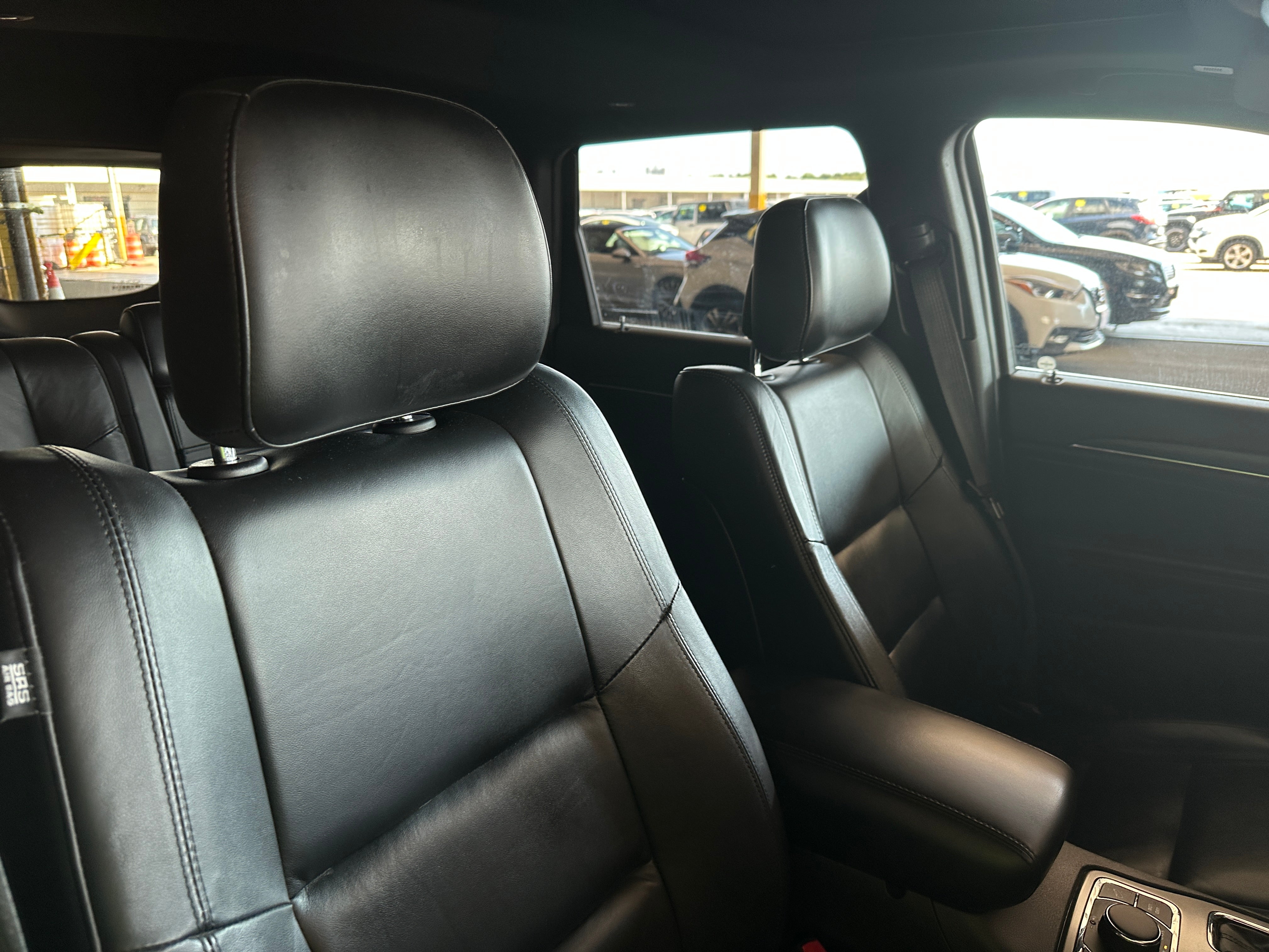2020 Jeep Grand Cherokee Limited Edition 2