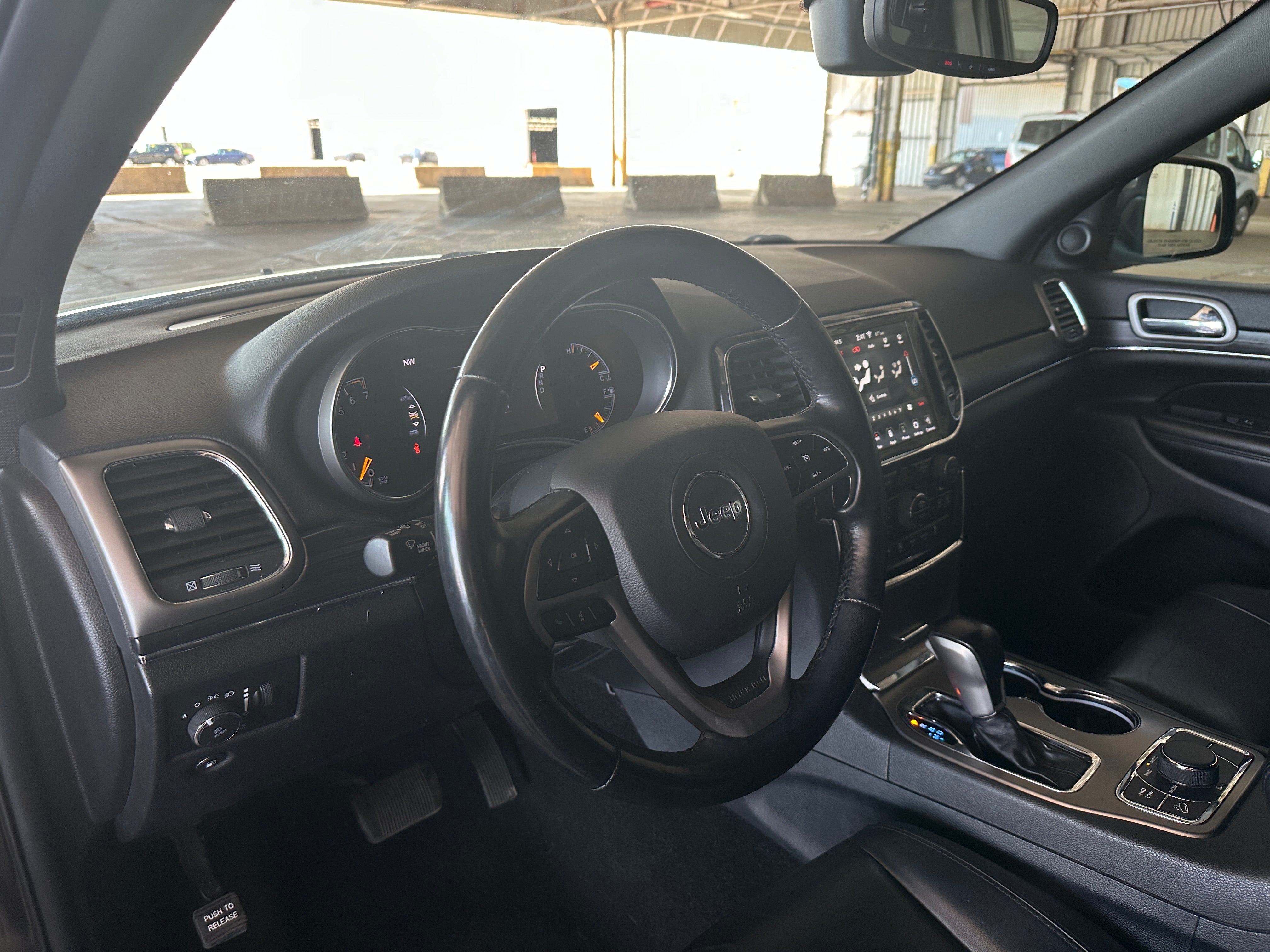 2020 Jeep Grand Cherokee Limited Edition 3