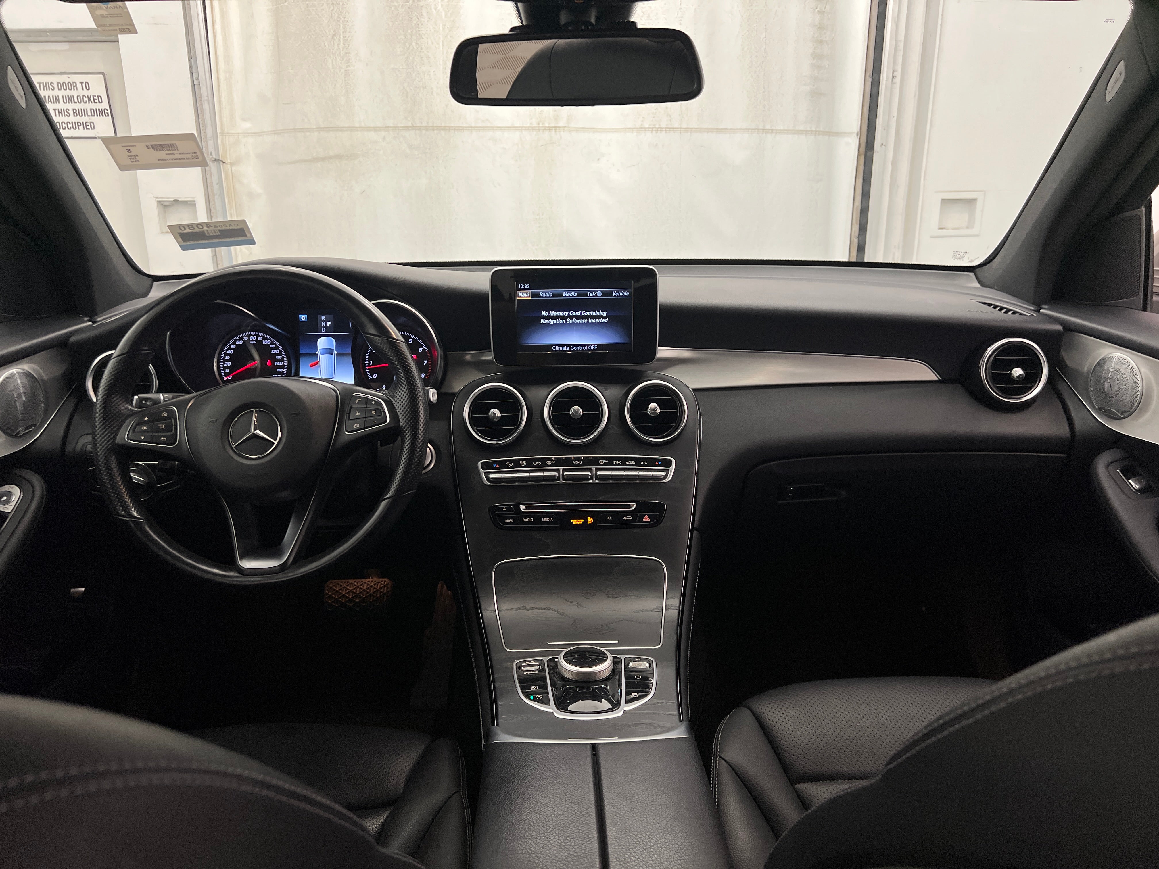 2019 Mercedes-Benz GLC 300 2