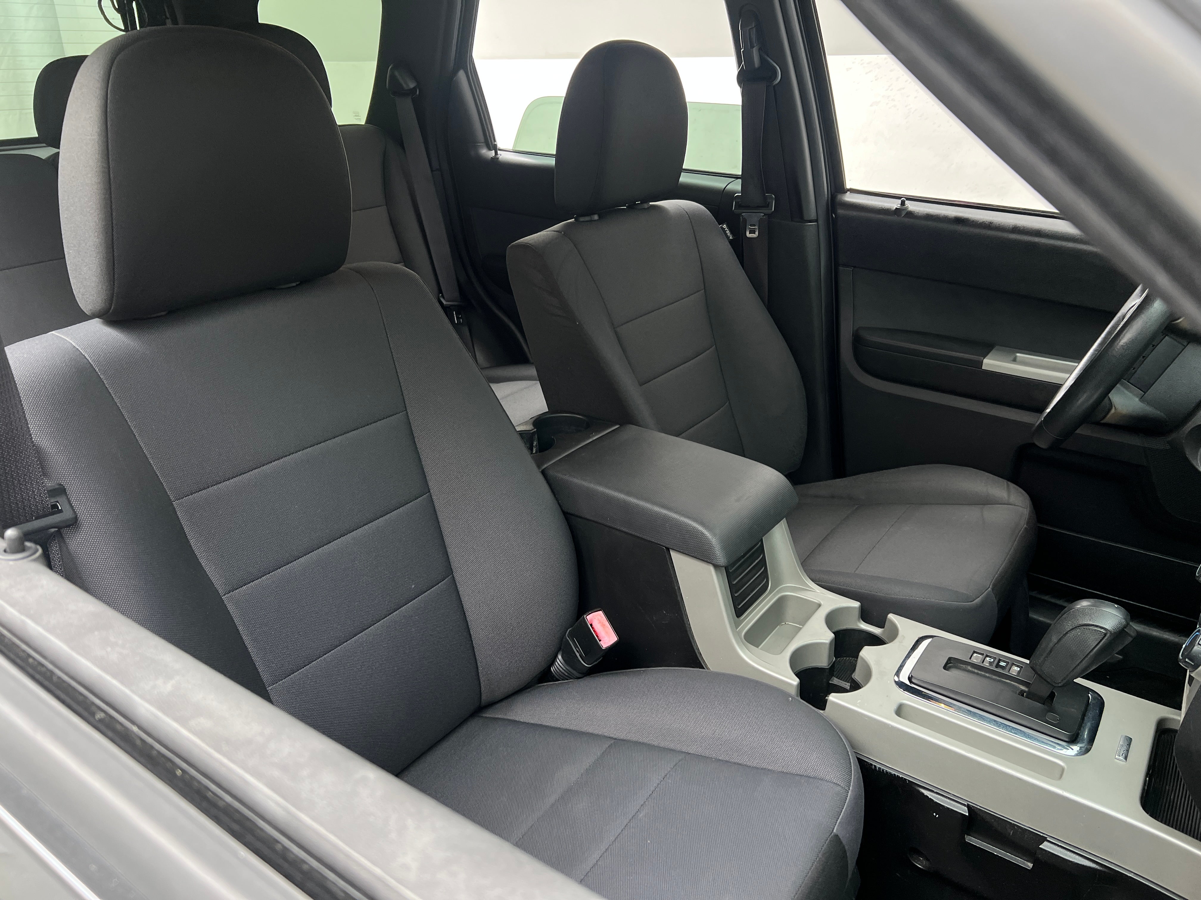 2011 Ford Escape XLT 2