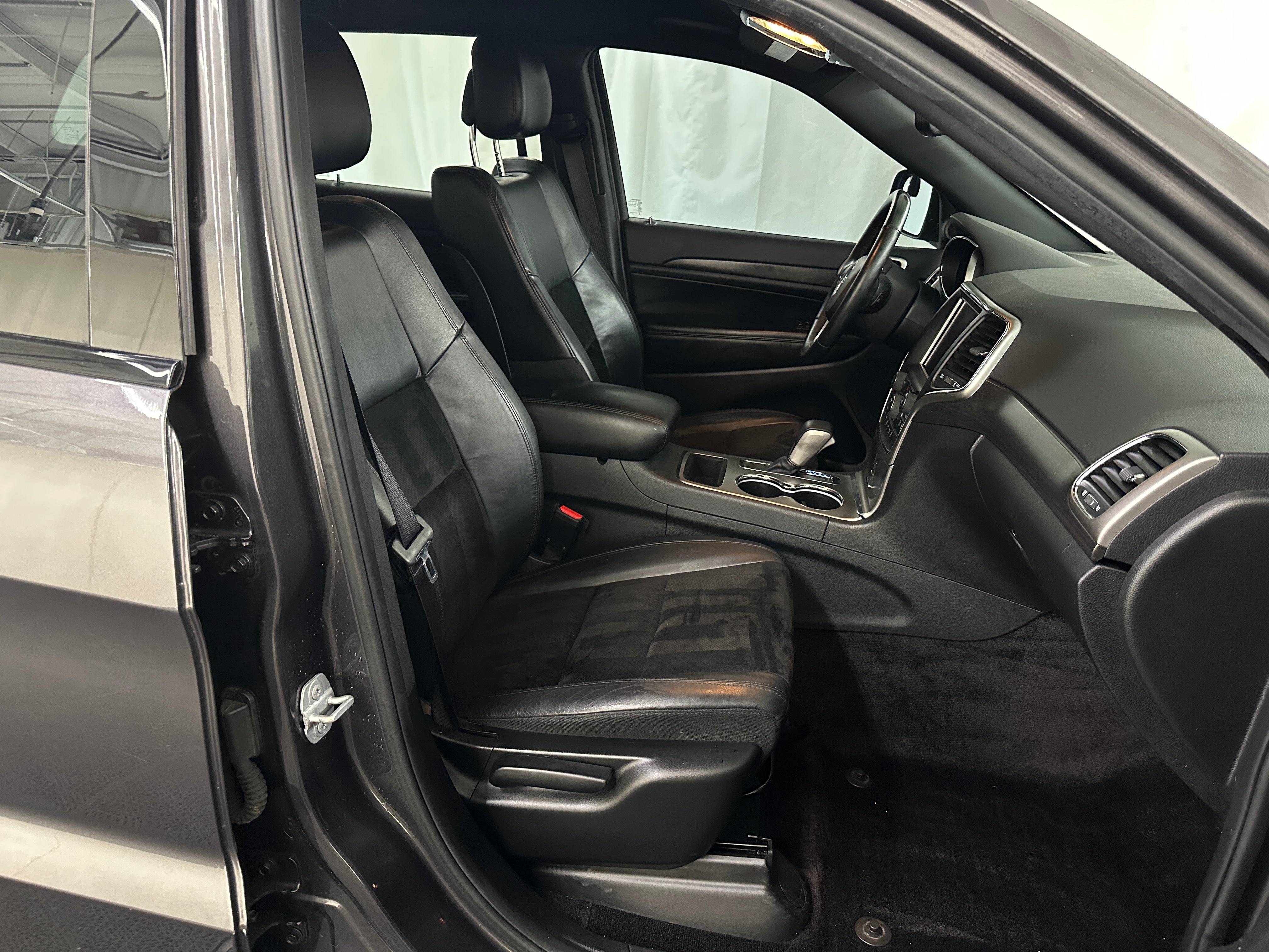 2018 Jeep Grand Cherokee Altitude 2