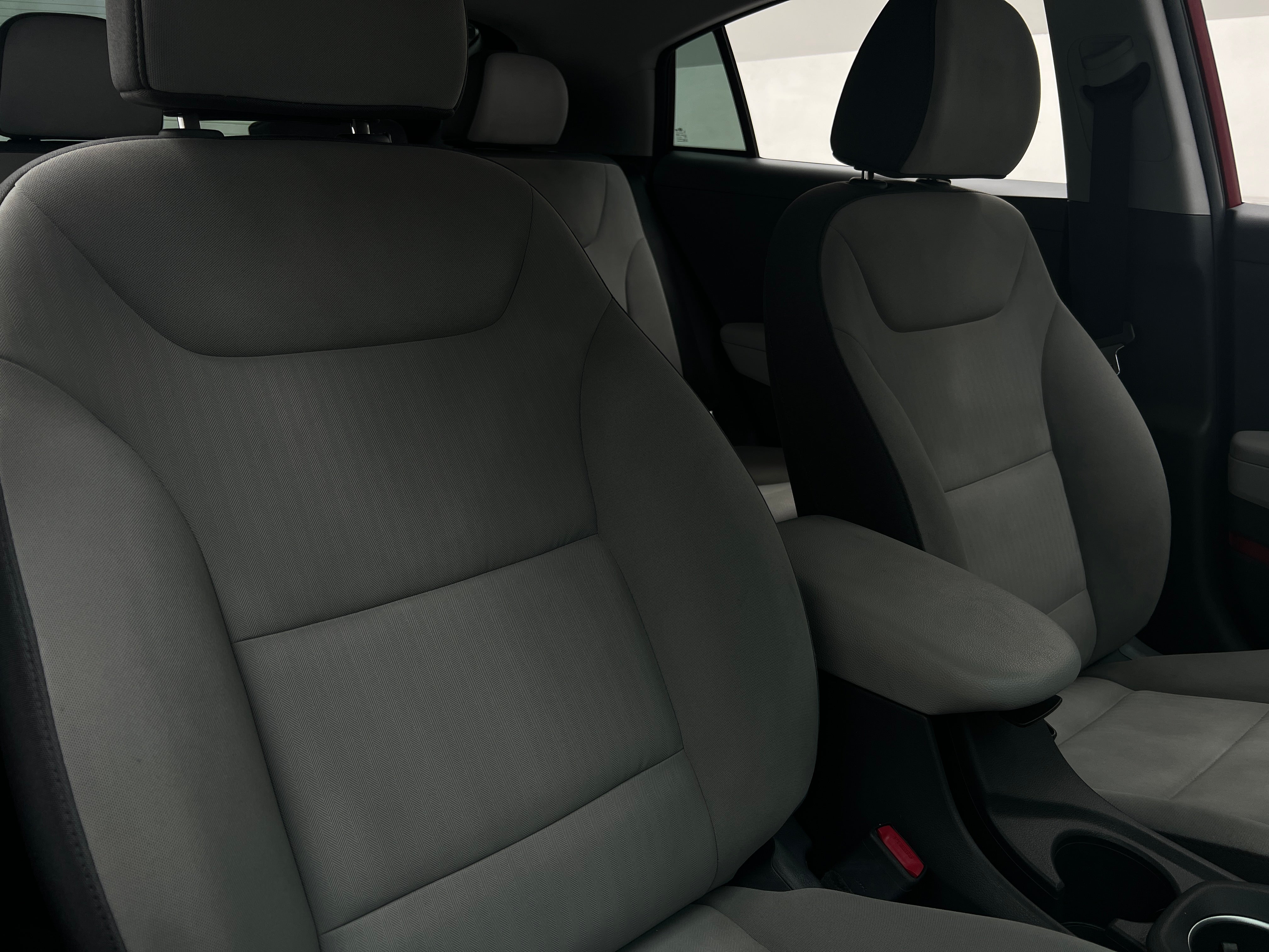 2022 Hyundai Ioniq SE 2