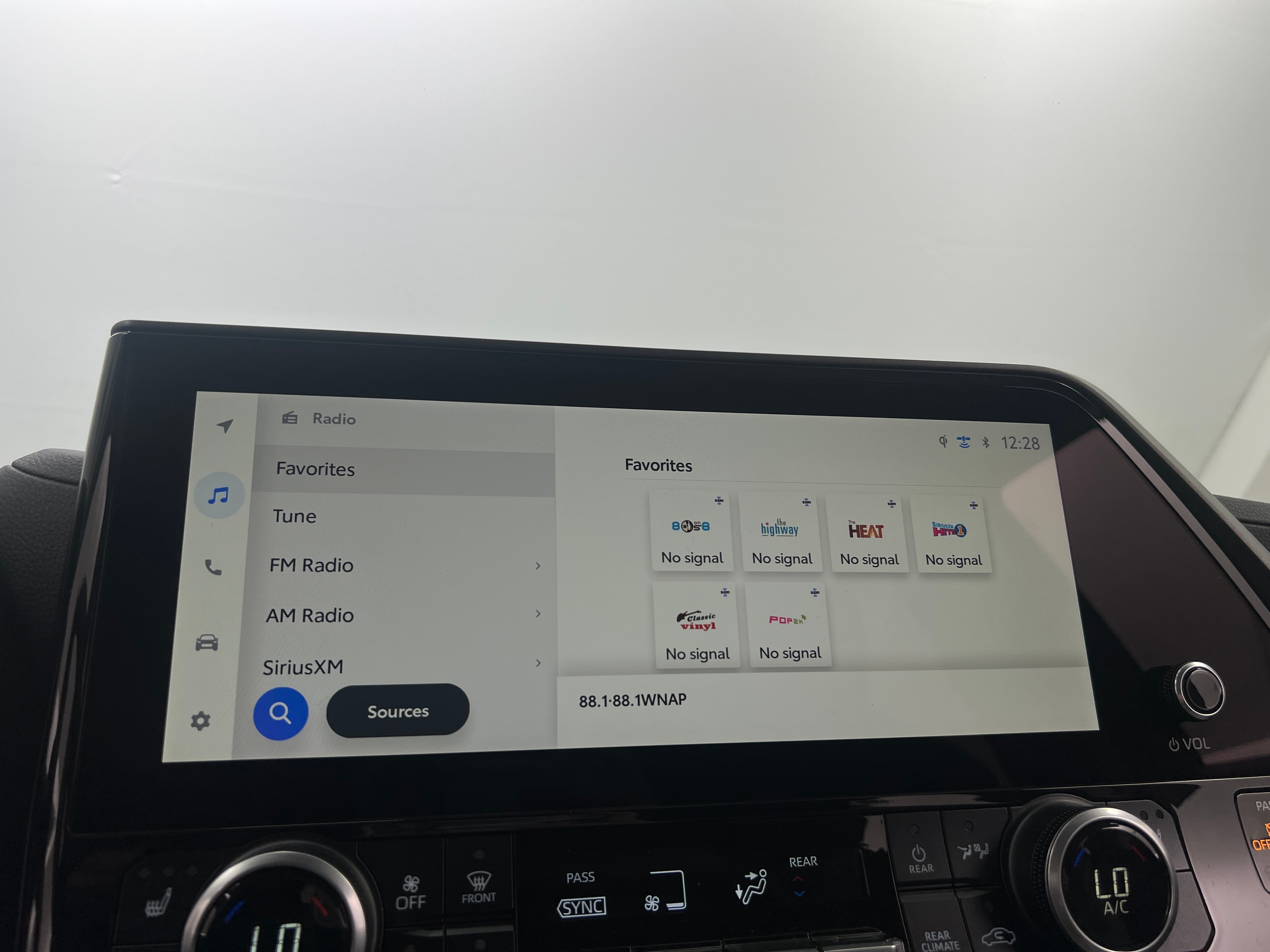 2024 Toyota Highlander XLE 3