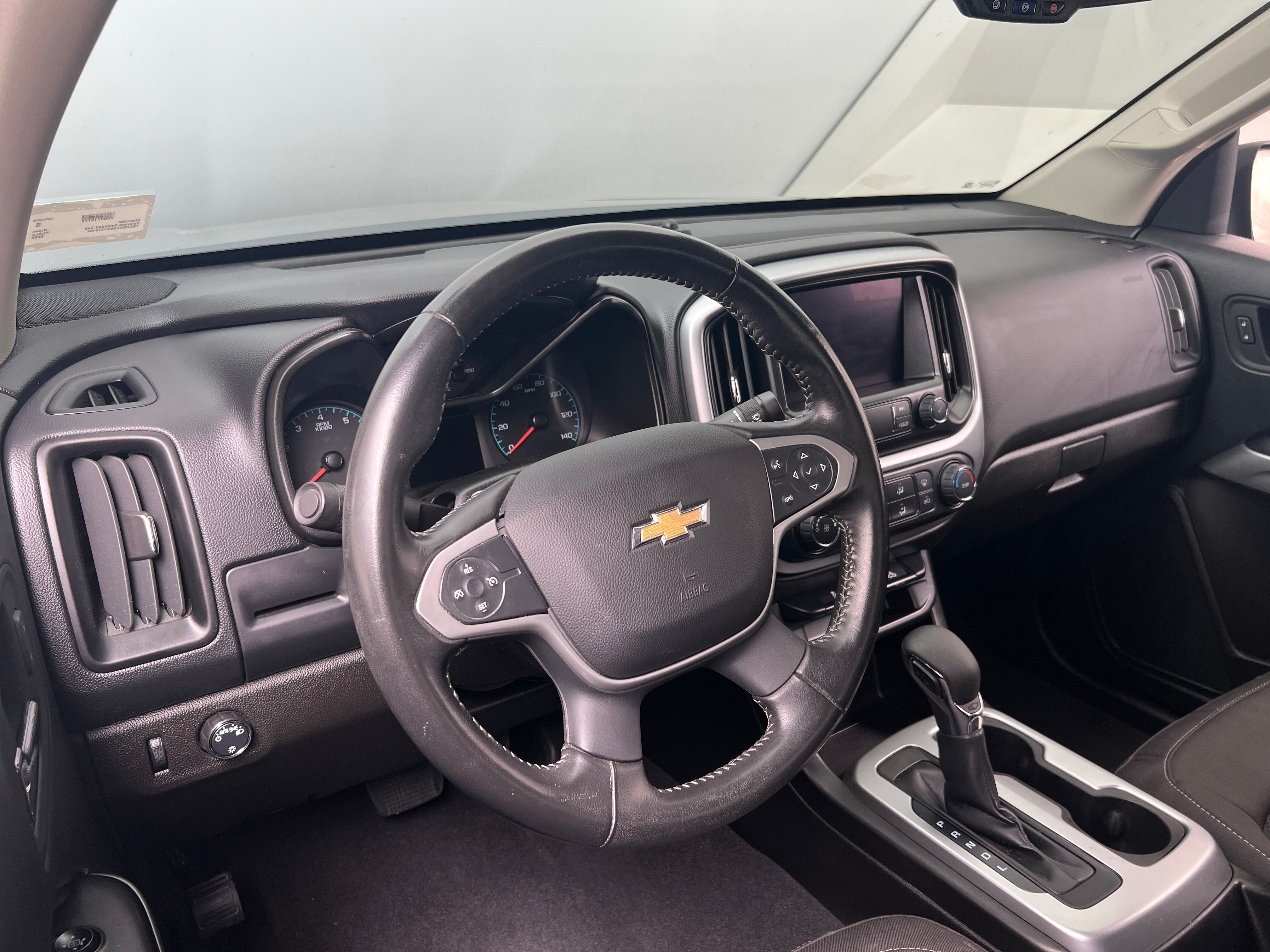 2022 Chevrolet Colorado LT 3