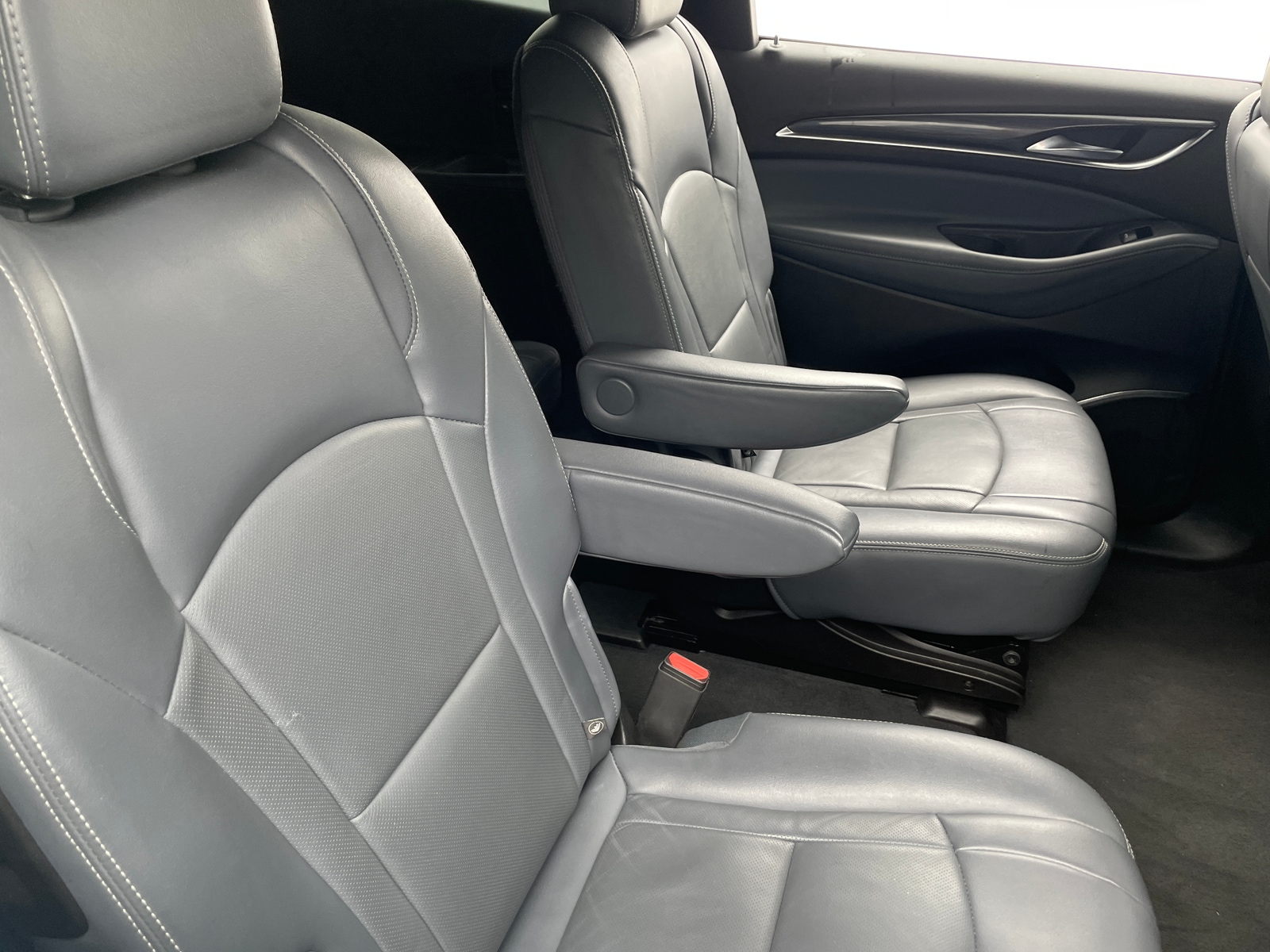 Thumbnail: 2022 Buick Enclave - 5