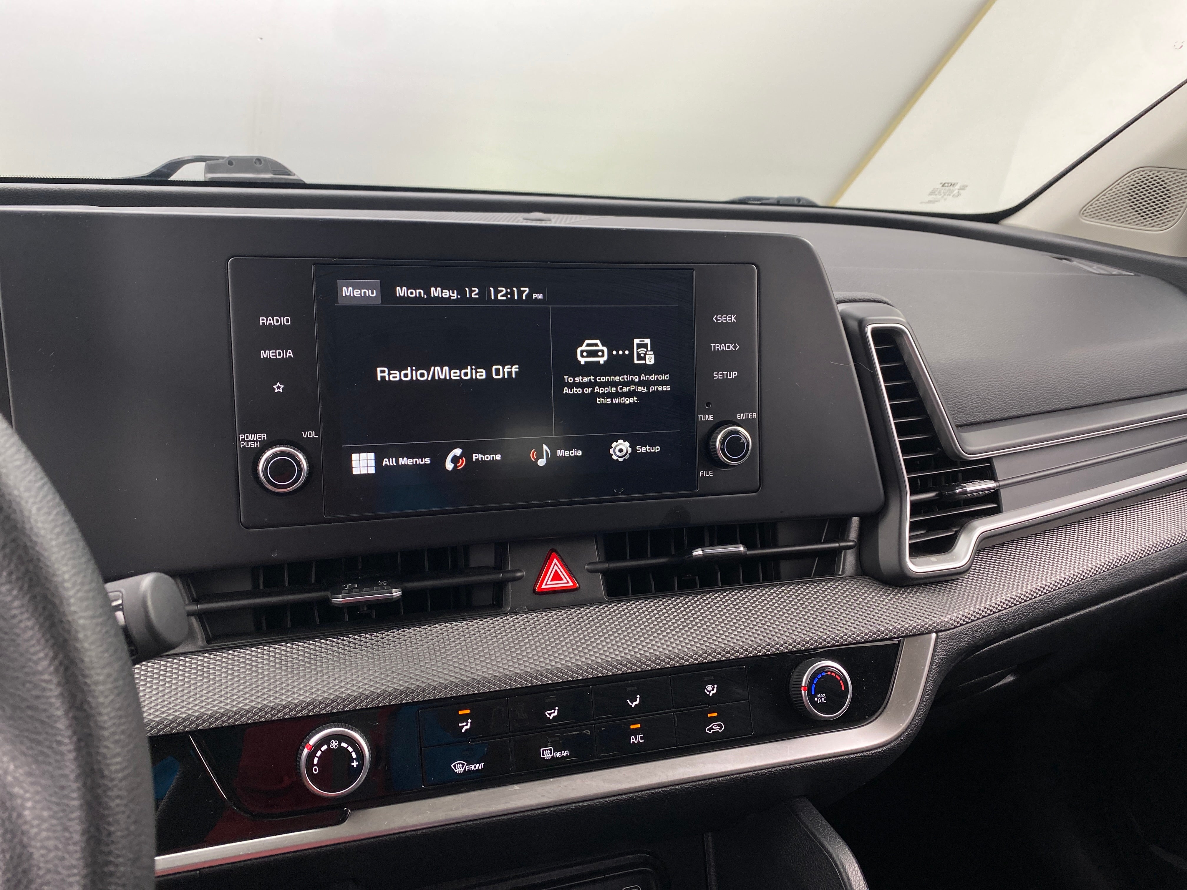 2024 Kia Sportage LX 4
