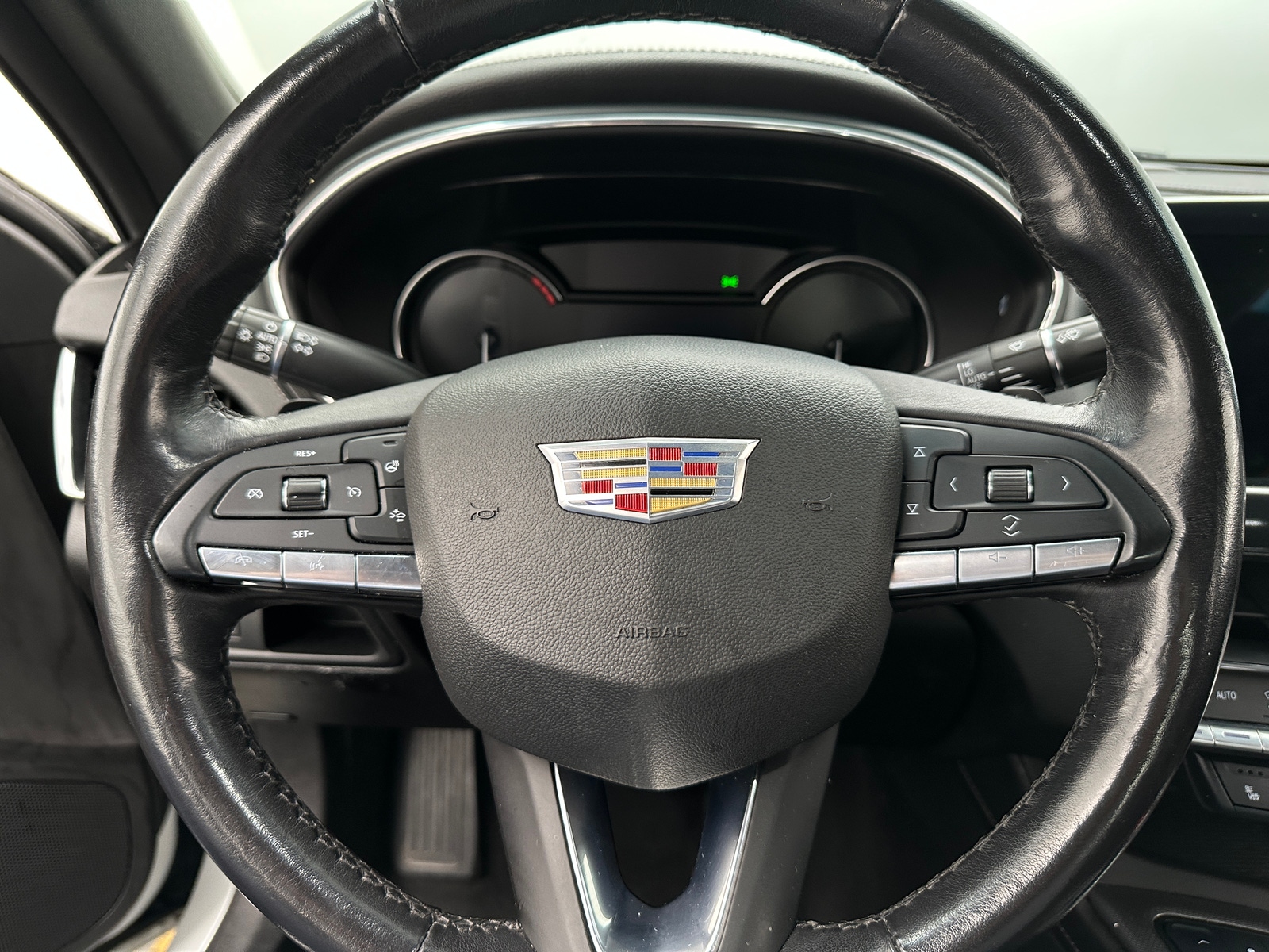 Thumbnail: 2023 Cadillac CT5 - 4