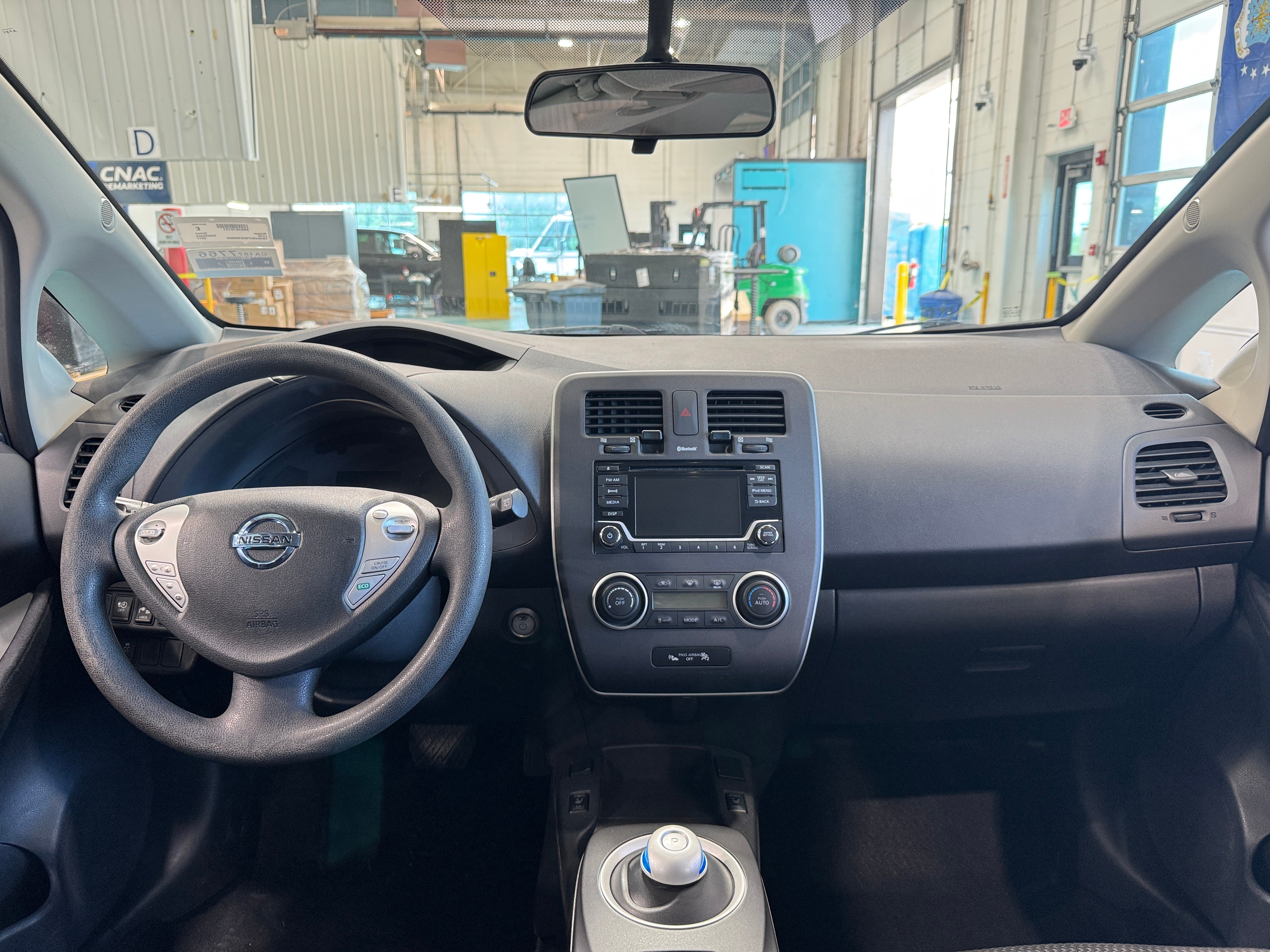 2017 Nissan Leaf S 3