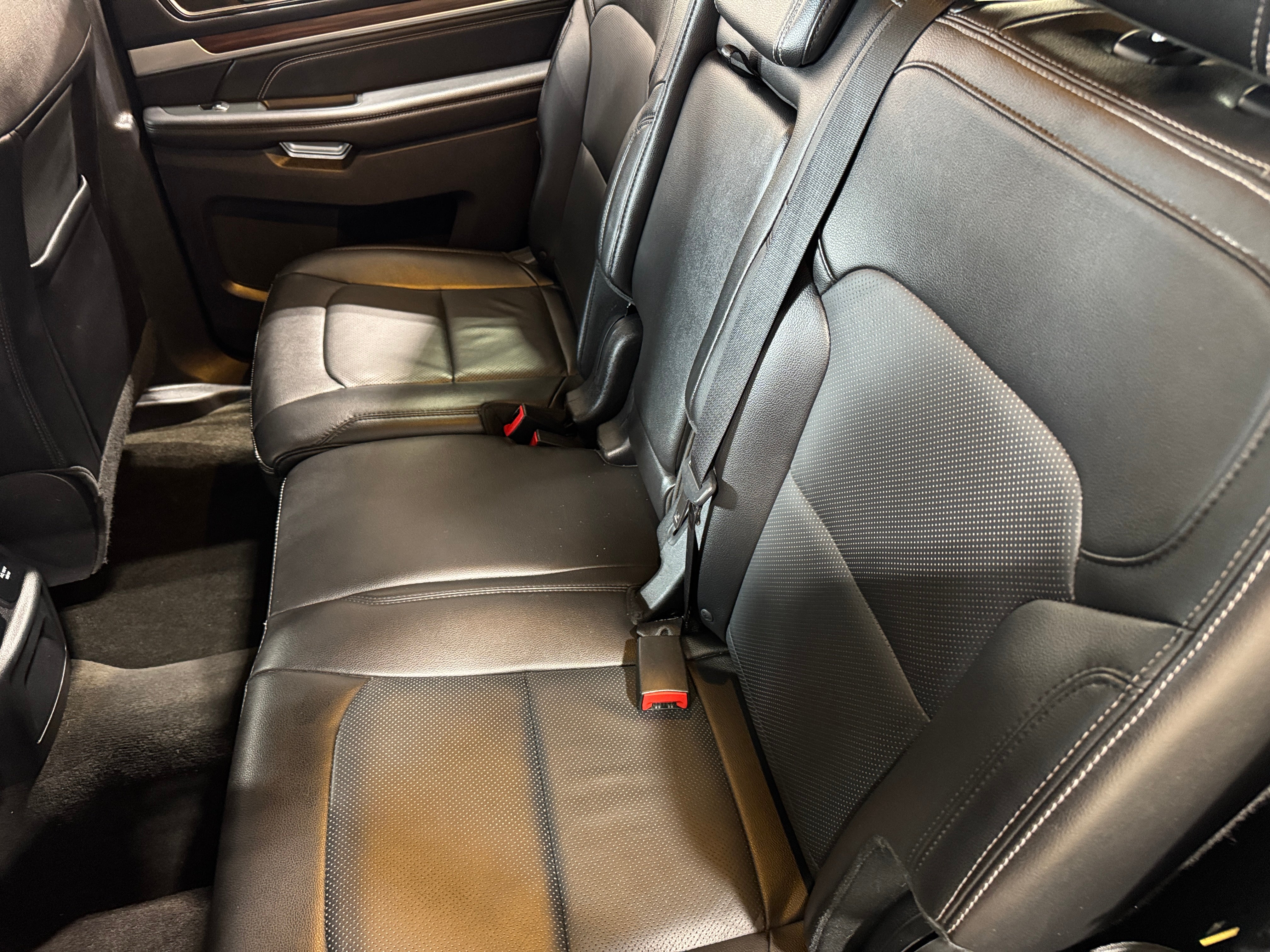 2016 Ford Explorer Limited 5