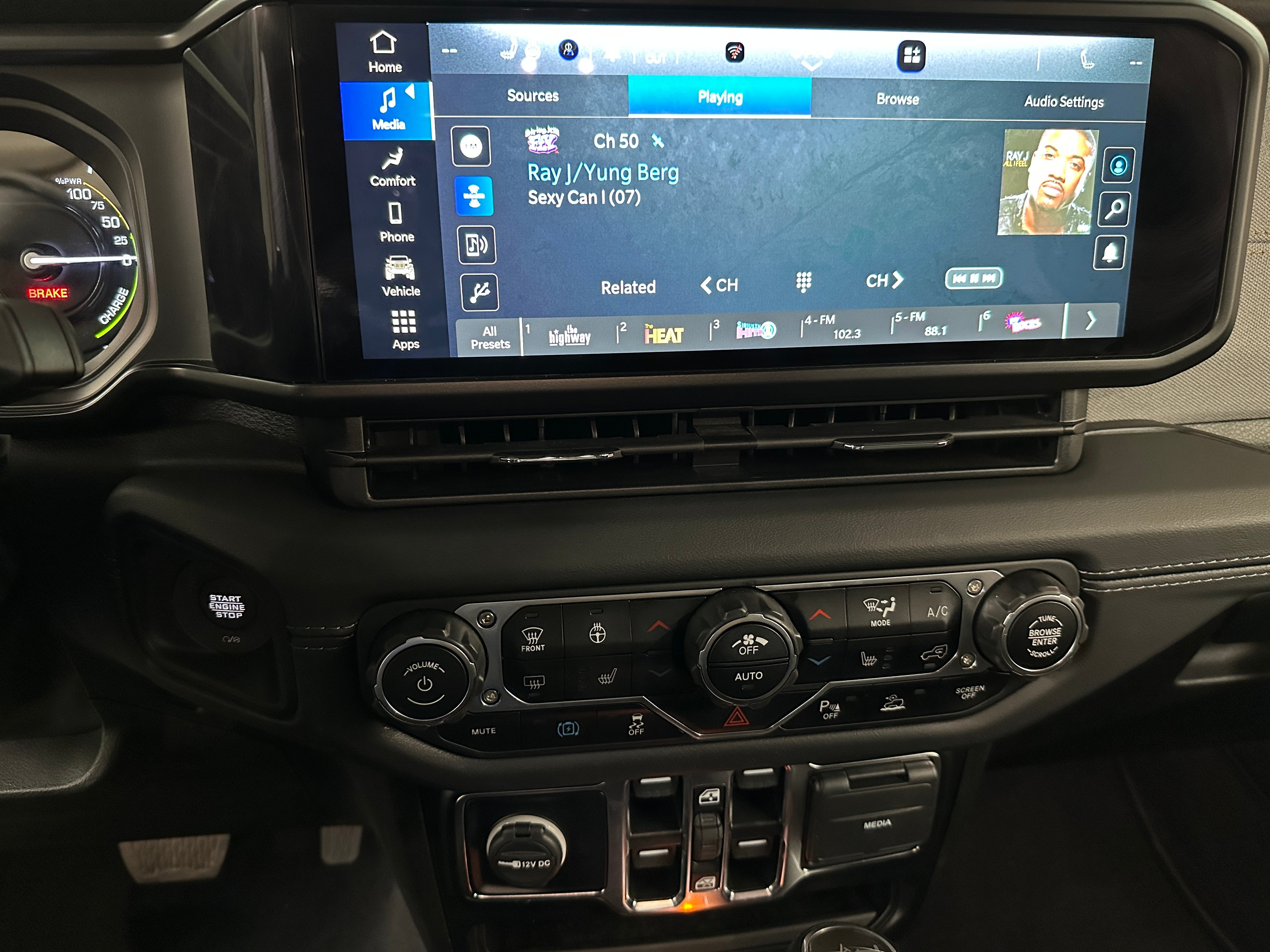 2024 Jeep Wrangler Sahara 4xe 4