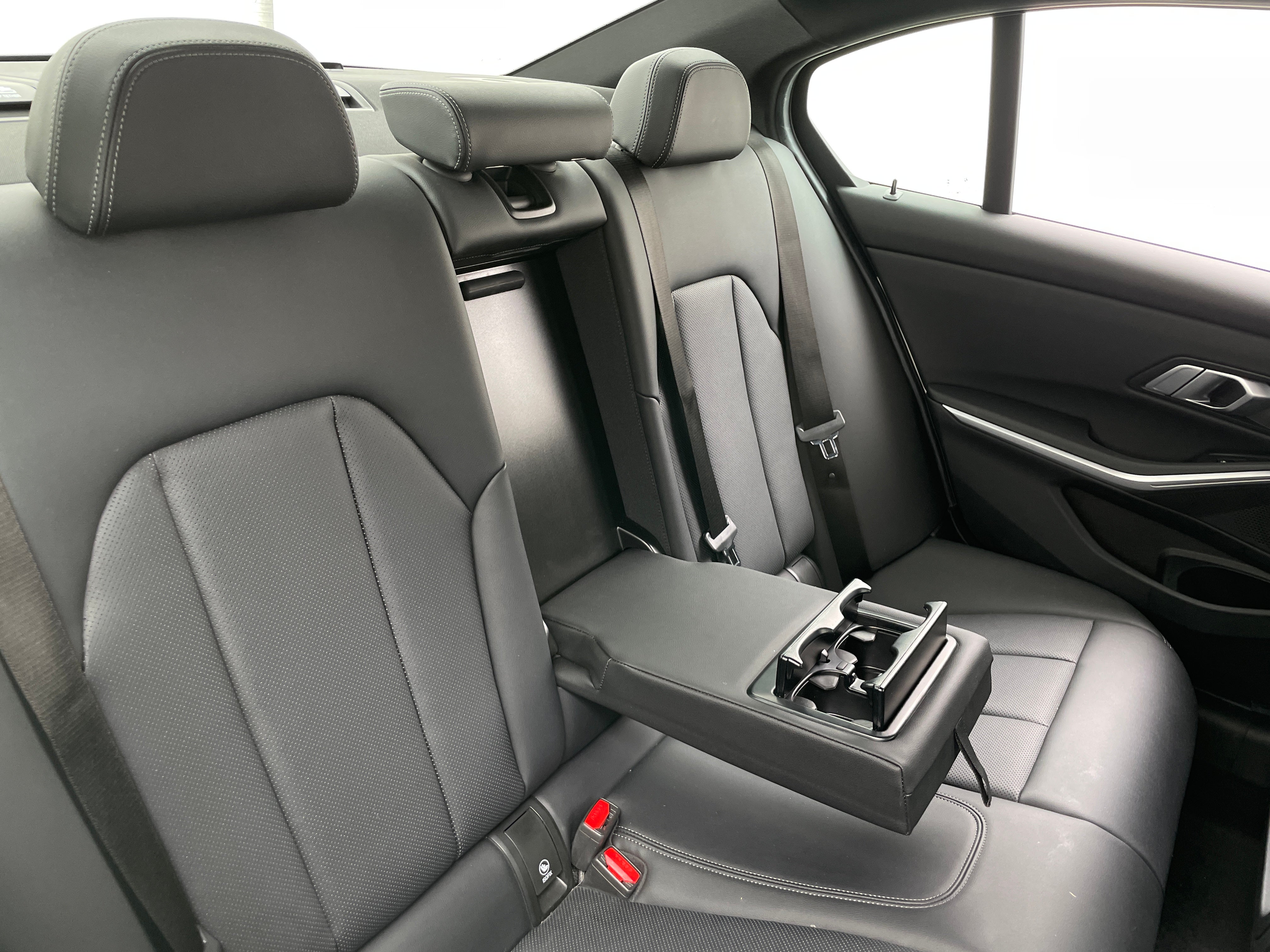 2022 BMW 3 Series 330i xDrive 5