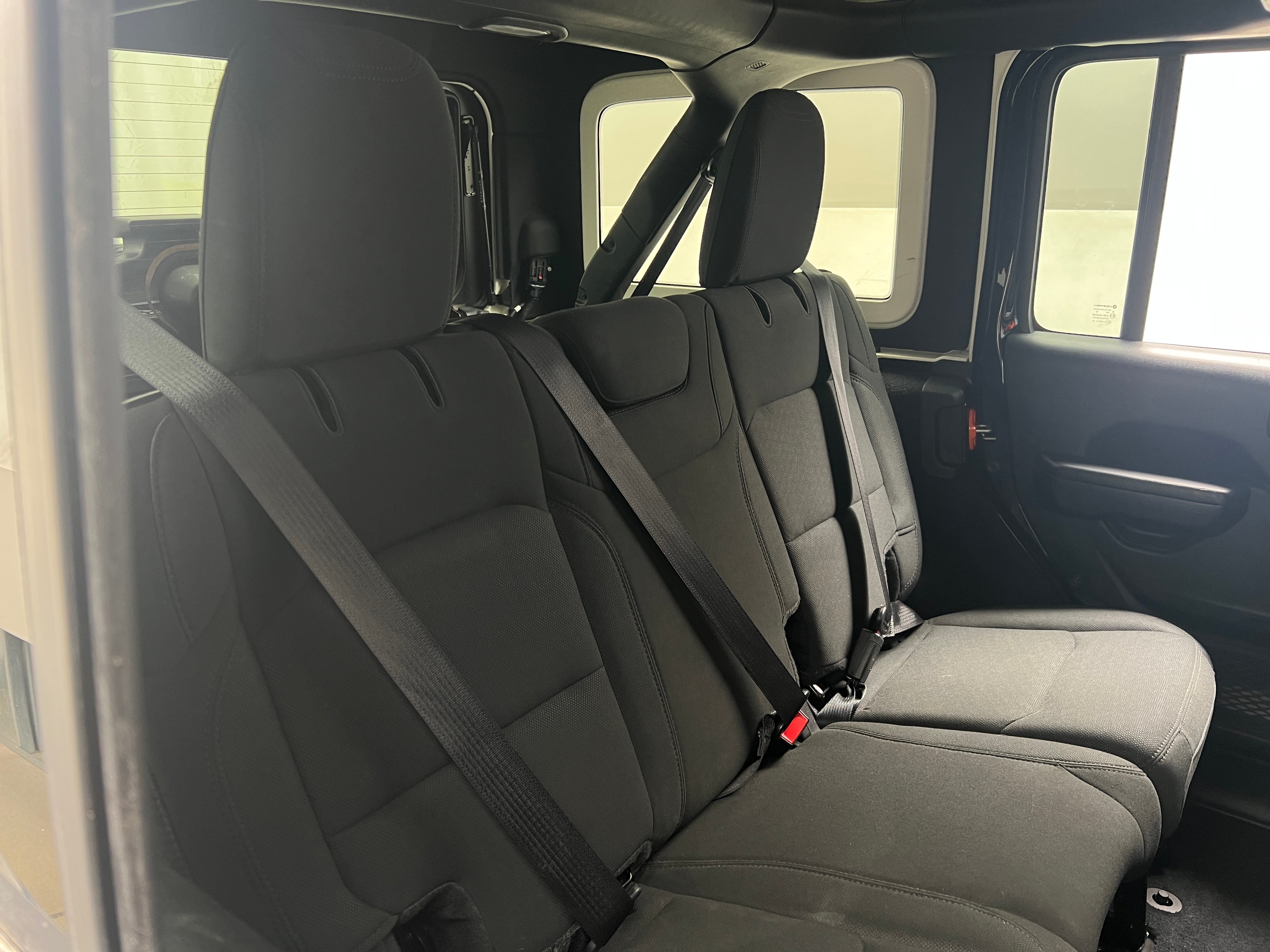 2021 Jeep Wrangler Unlimited Altitude 6