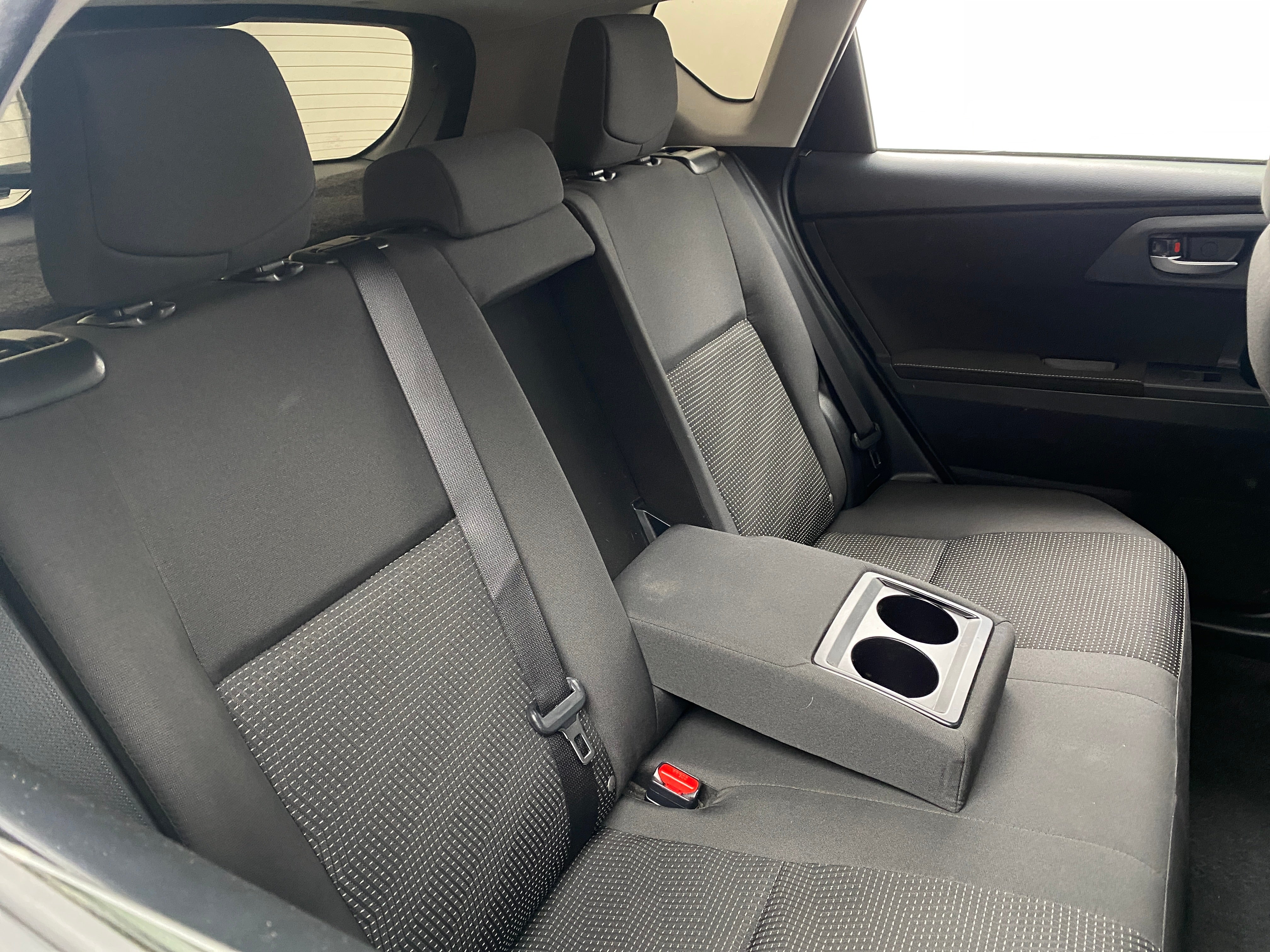 2018 Toyota Corolla iM Base 6