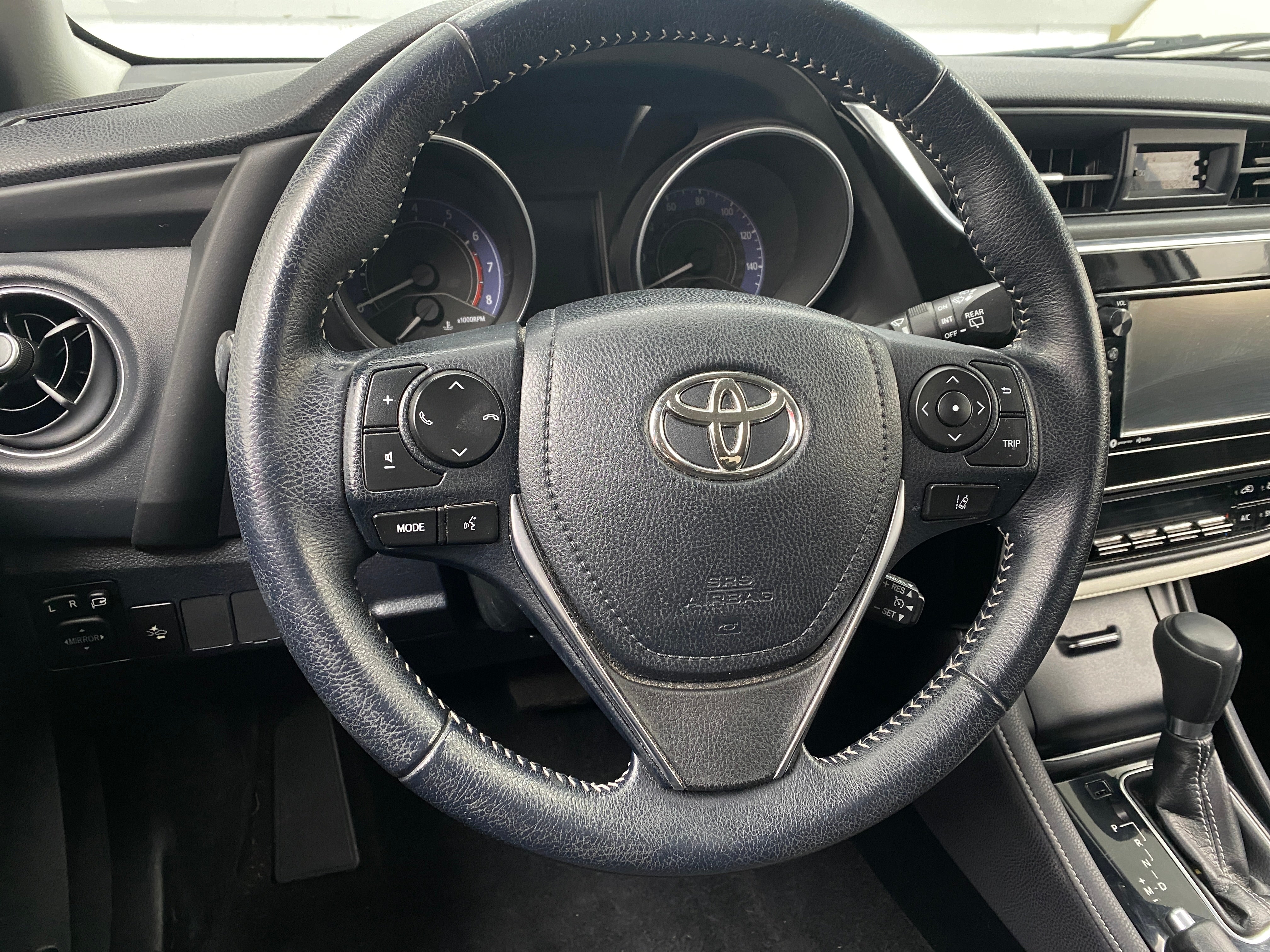 2018 Toyota Corolla iM Base 5