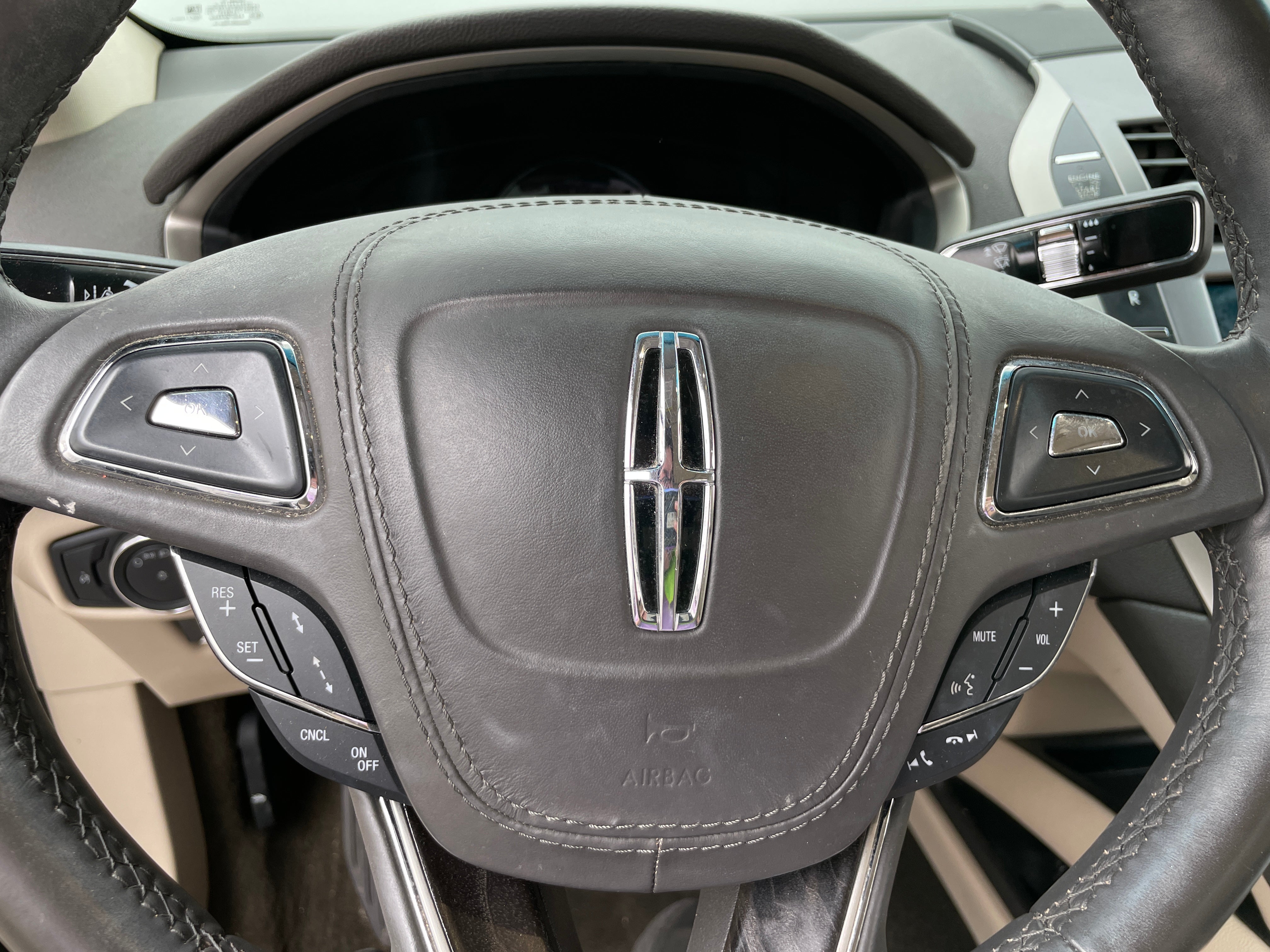 2019 Lincoln MKZ Reserve 4