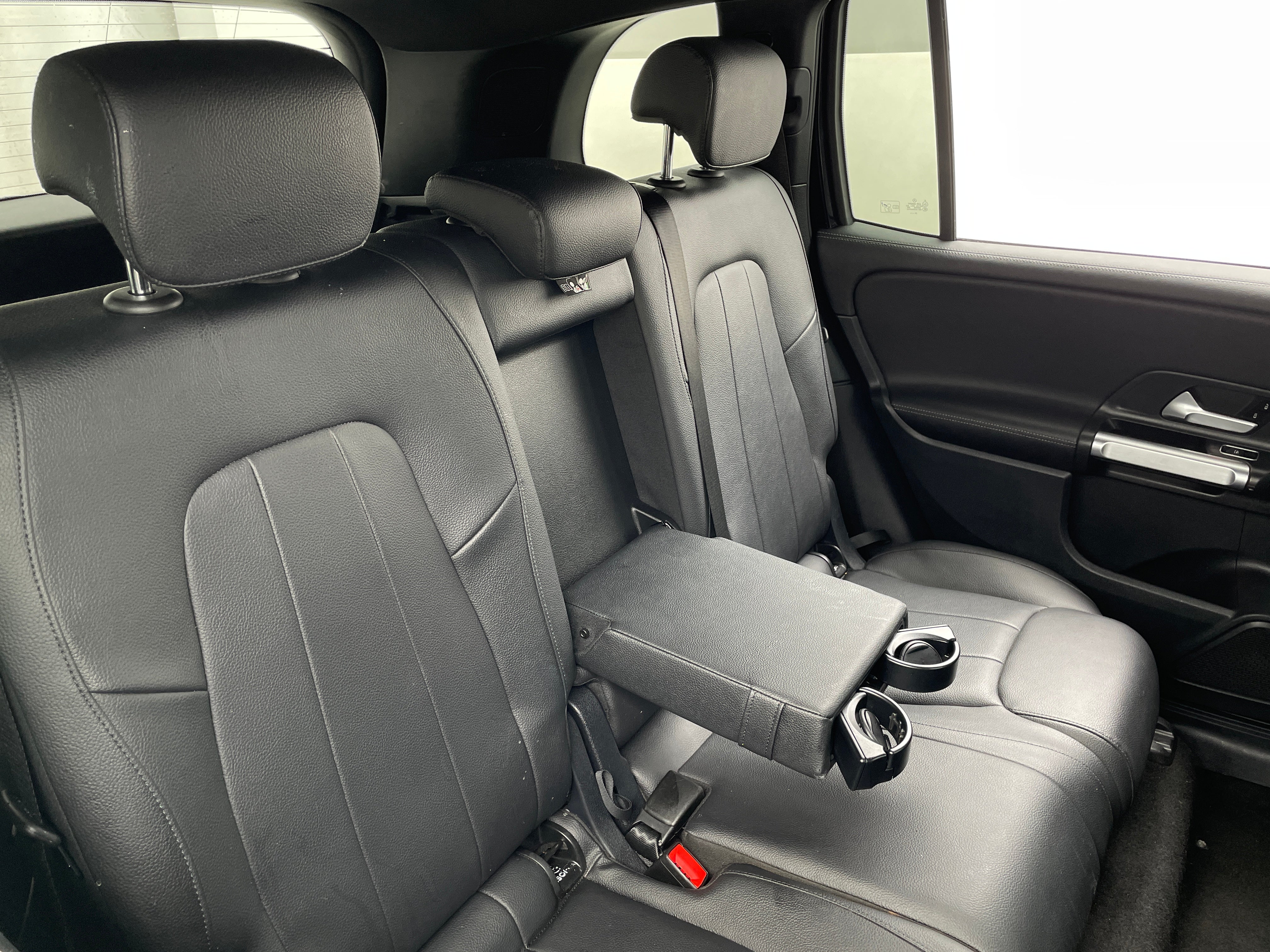 2022 Mercedes-Benz GLB 250 5