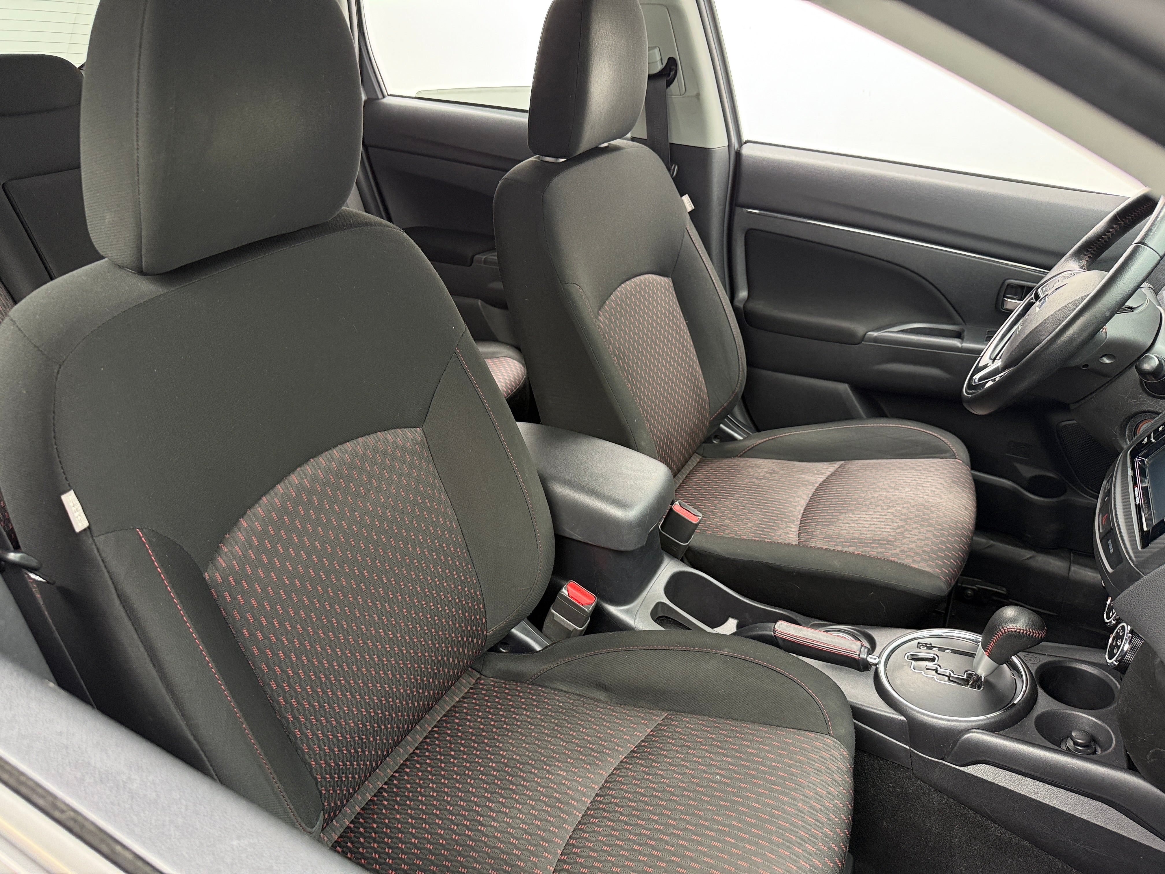 2017 Mitsubishi Outlander Sport LE 2