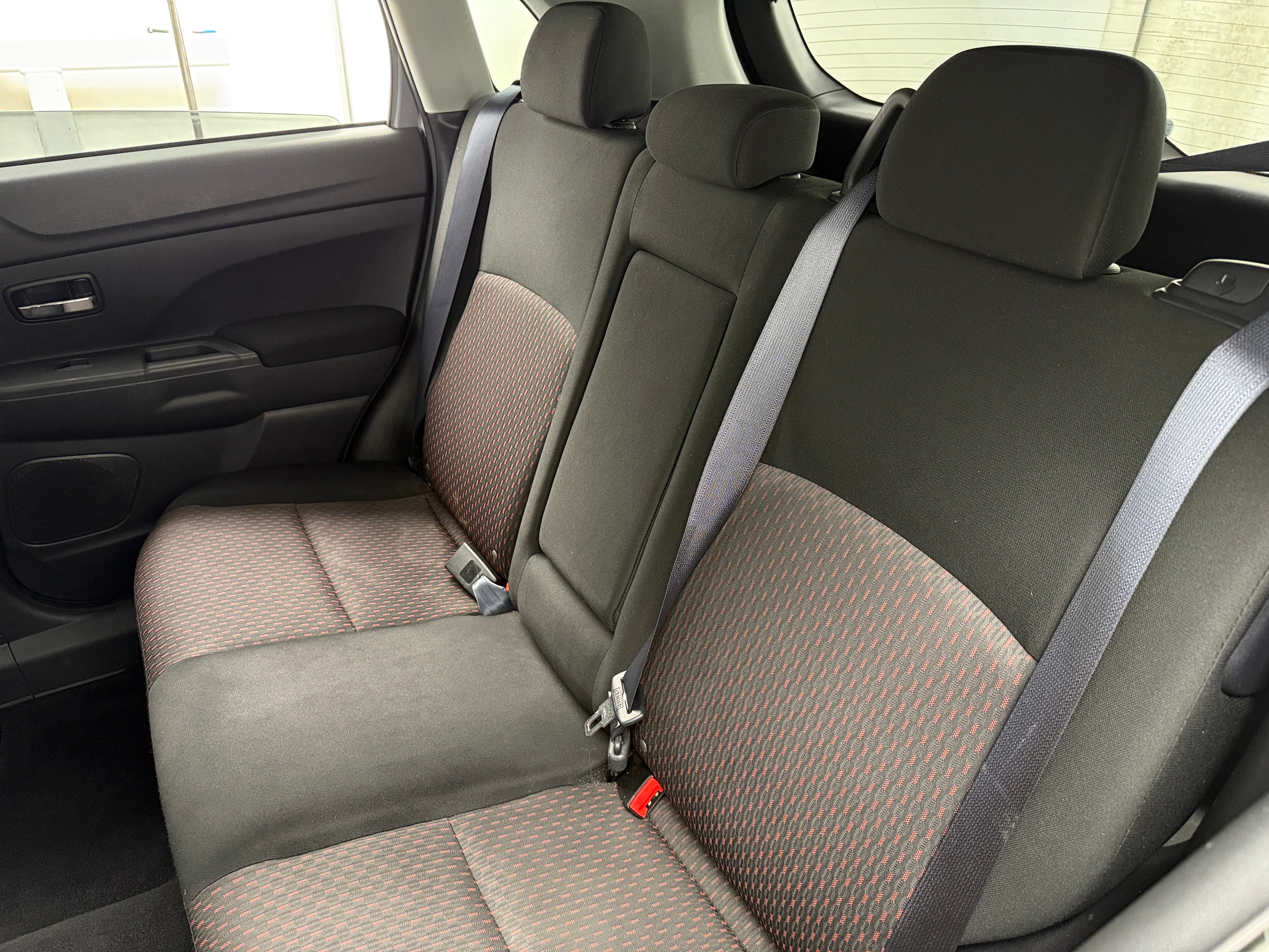 2017 Mitsubishi Outlander Sport LE 6