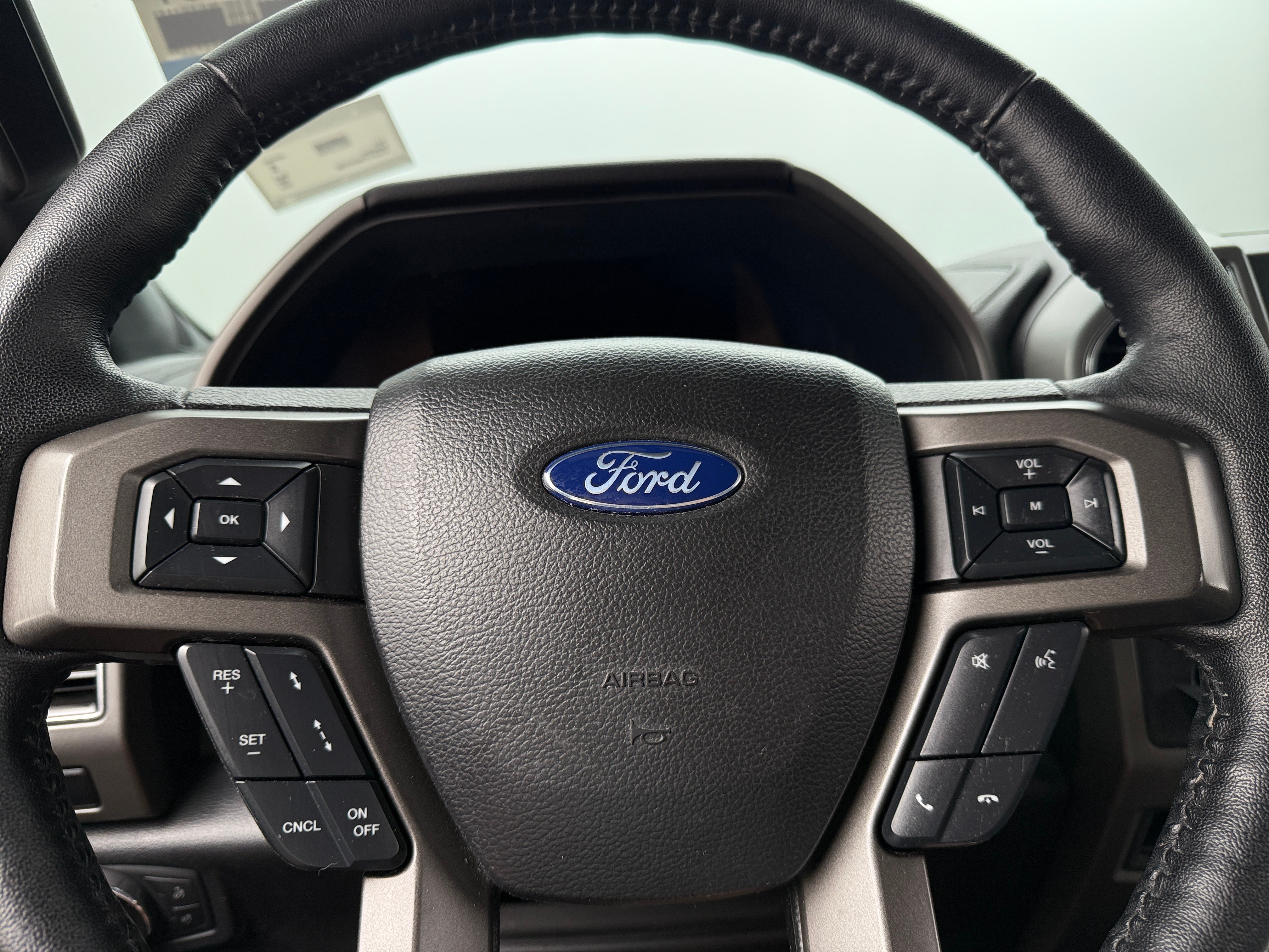 2019 Ford Expedition XLT 4