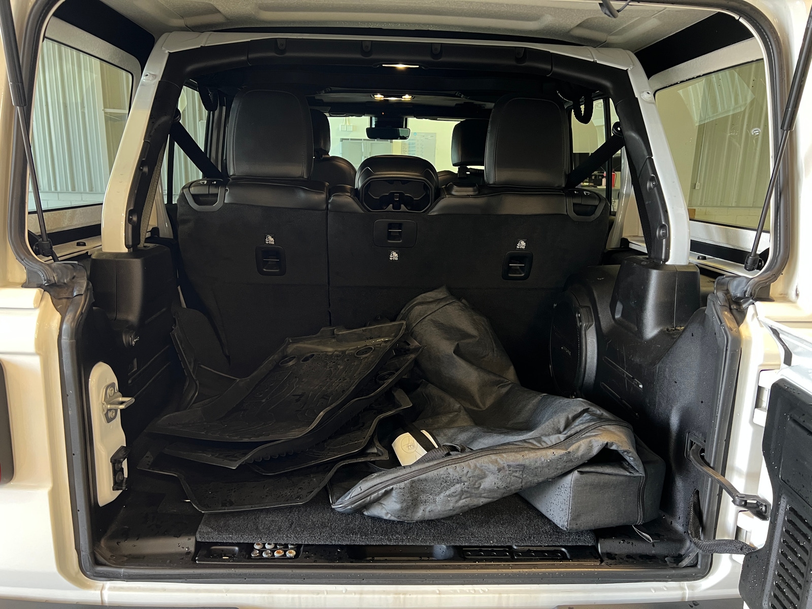 Thumbnail: 2019 Jeep Wrangler - 6