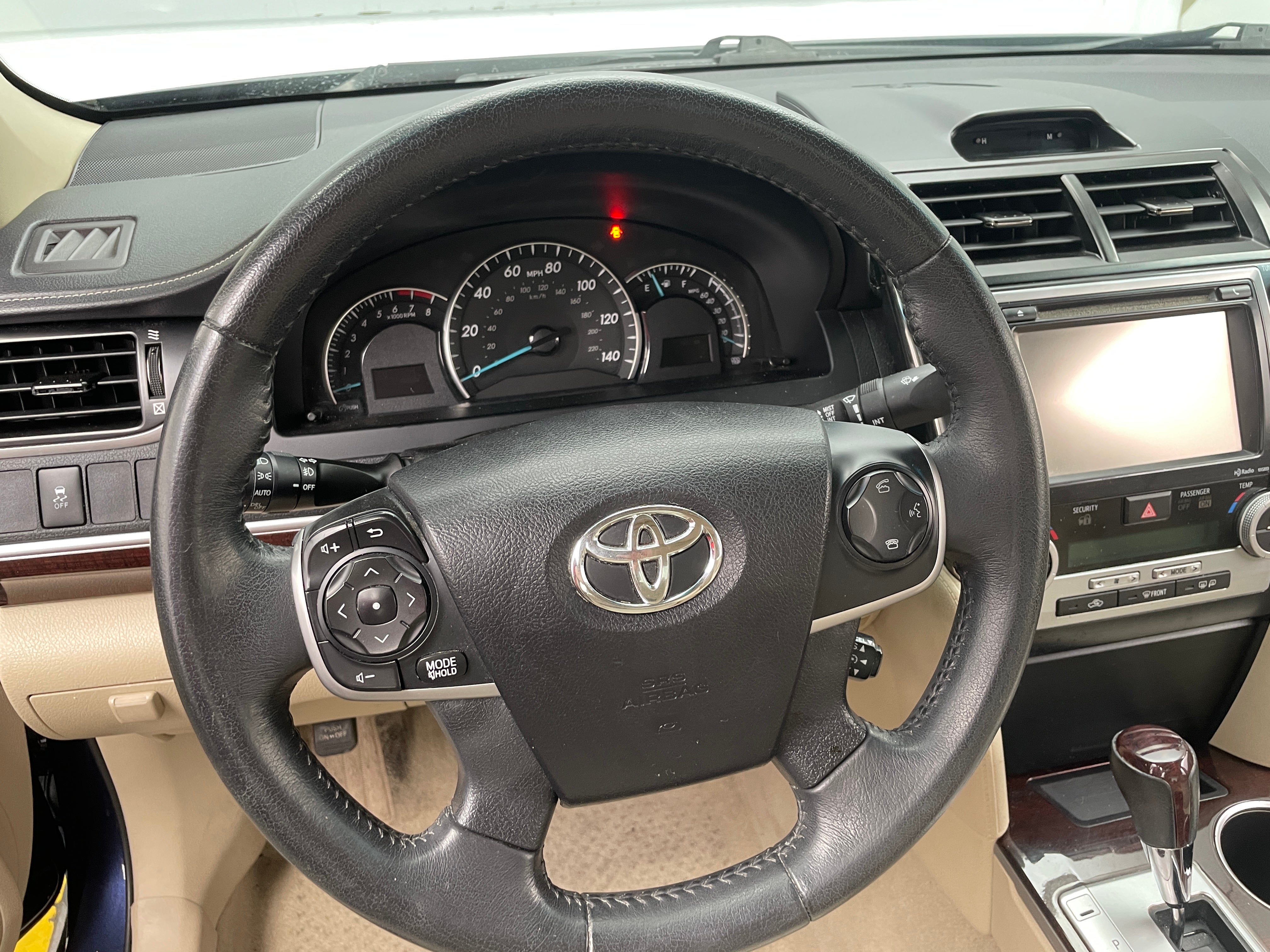 2014 Toyota Camry XLE 5