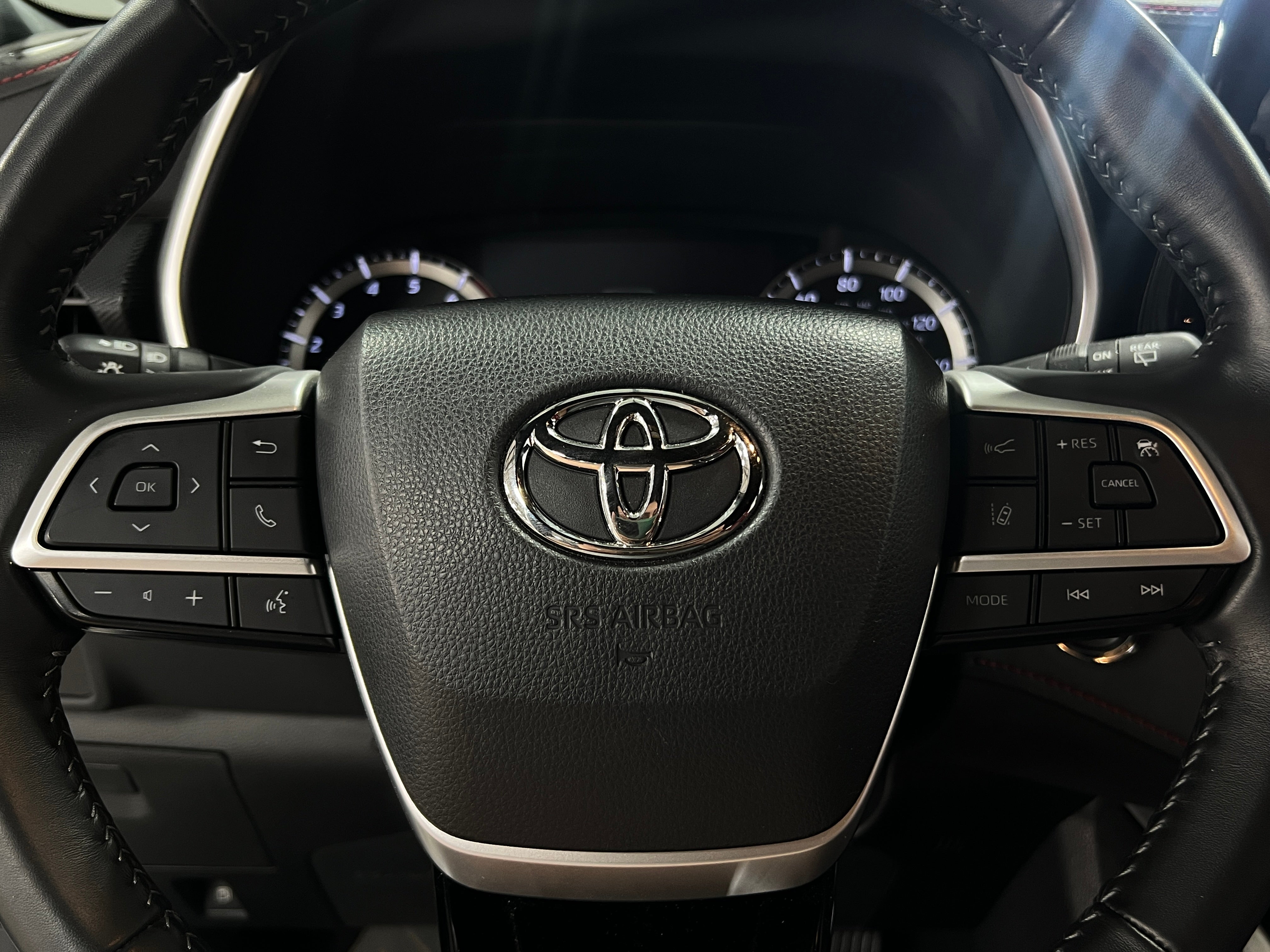 2023 Toyota Highlander XSE 4