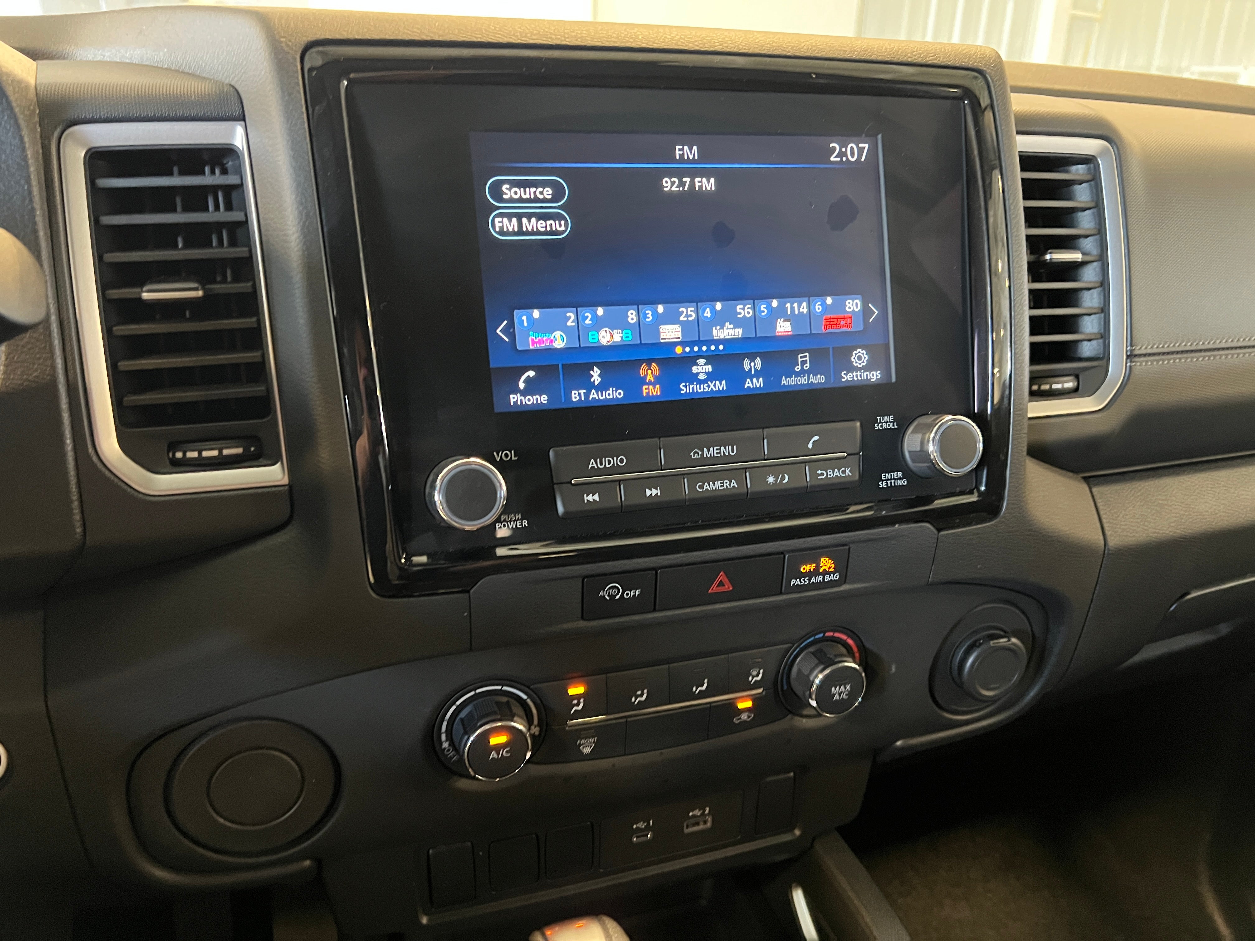 2024 Nissan Frontier SV 4