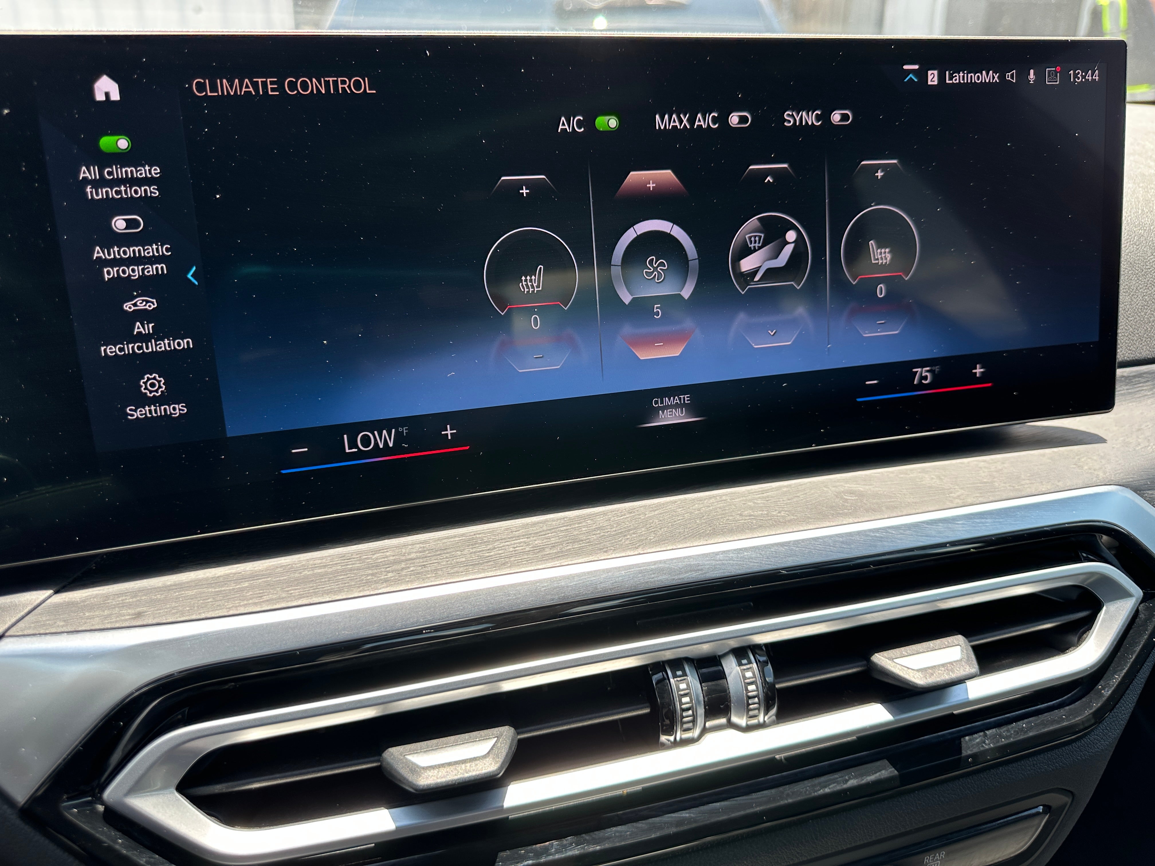 2024 BMW 3 Series 330i xDrive 3