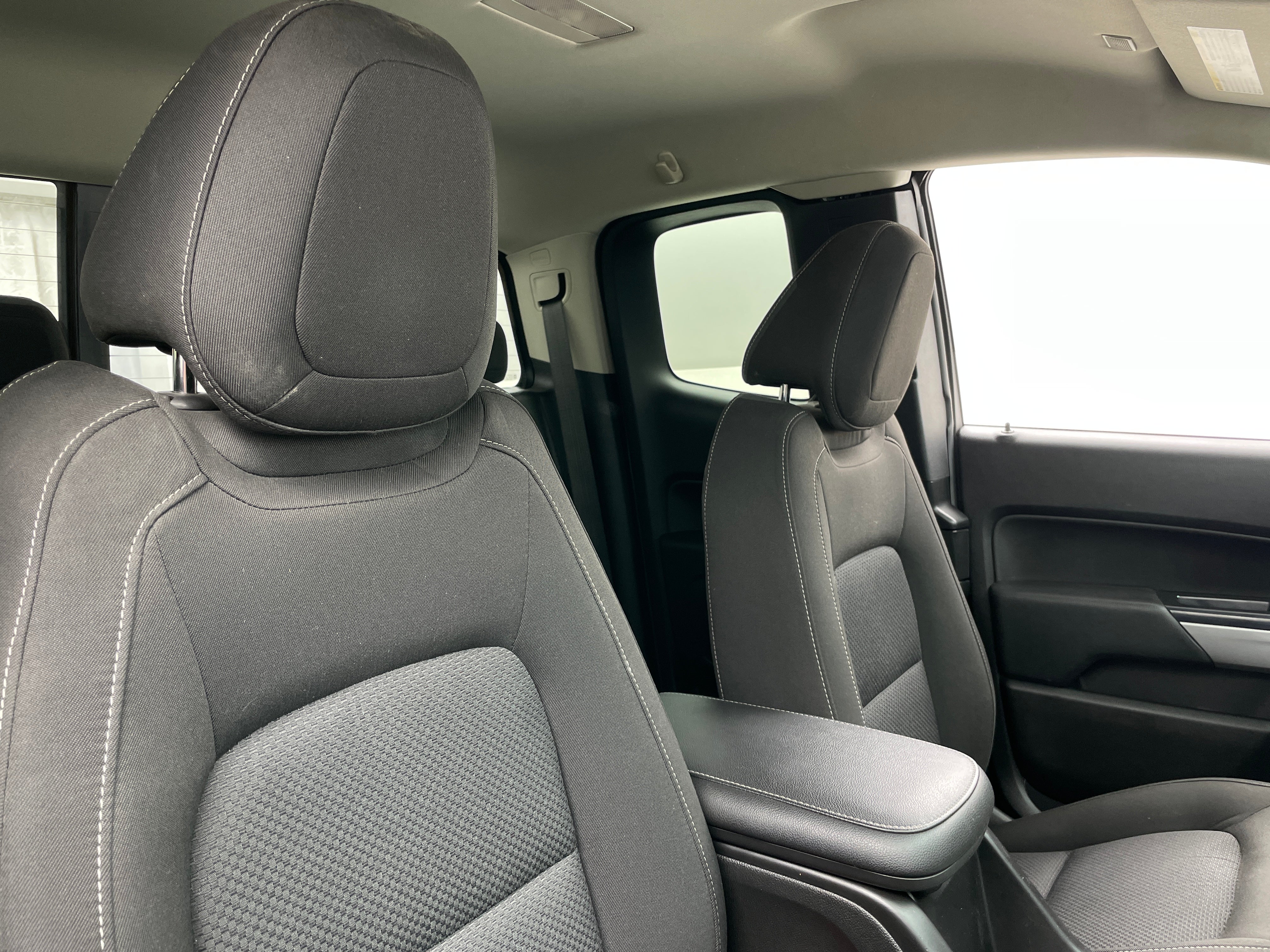 2018 Chevrolet Colorado LT 2