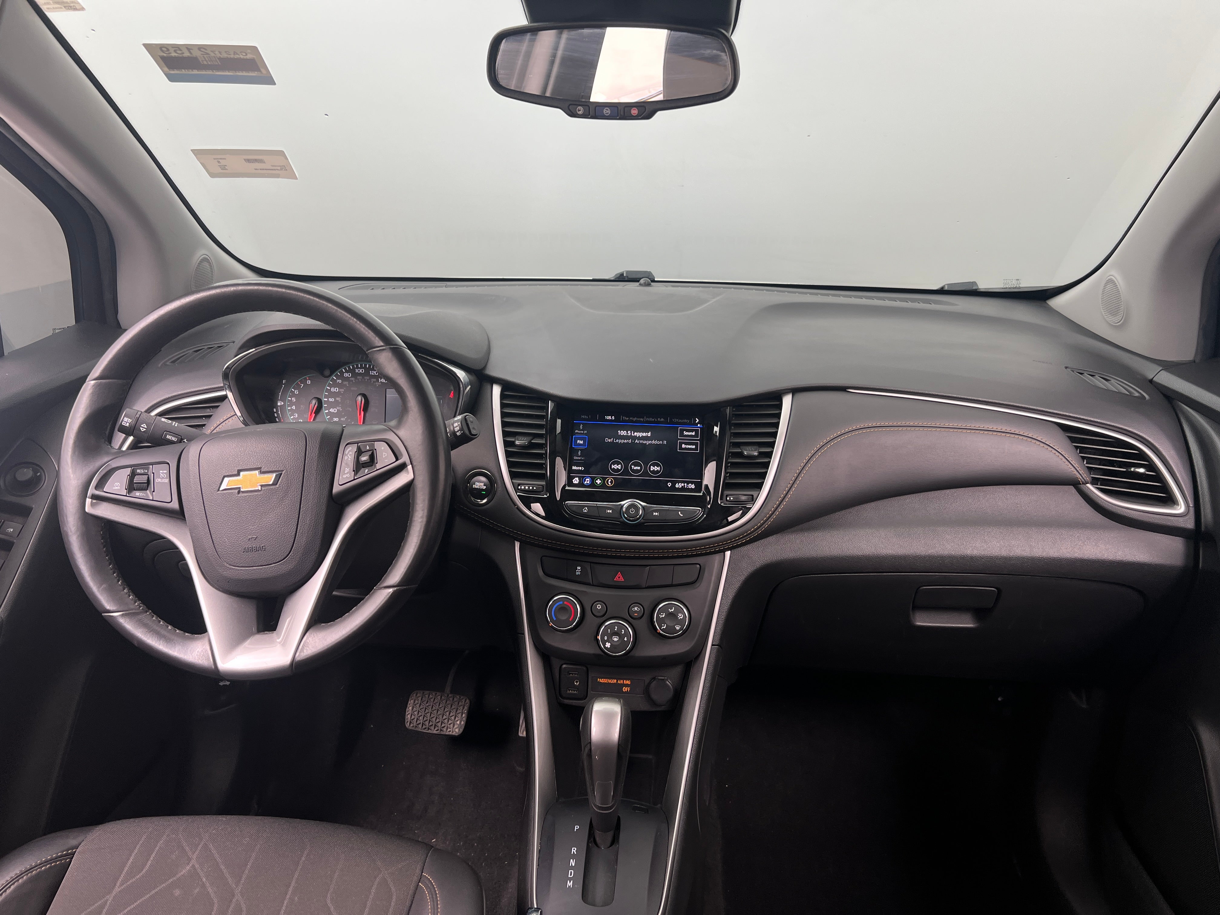 2022 Chevrolet Trax LT 2