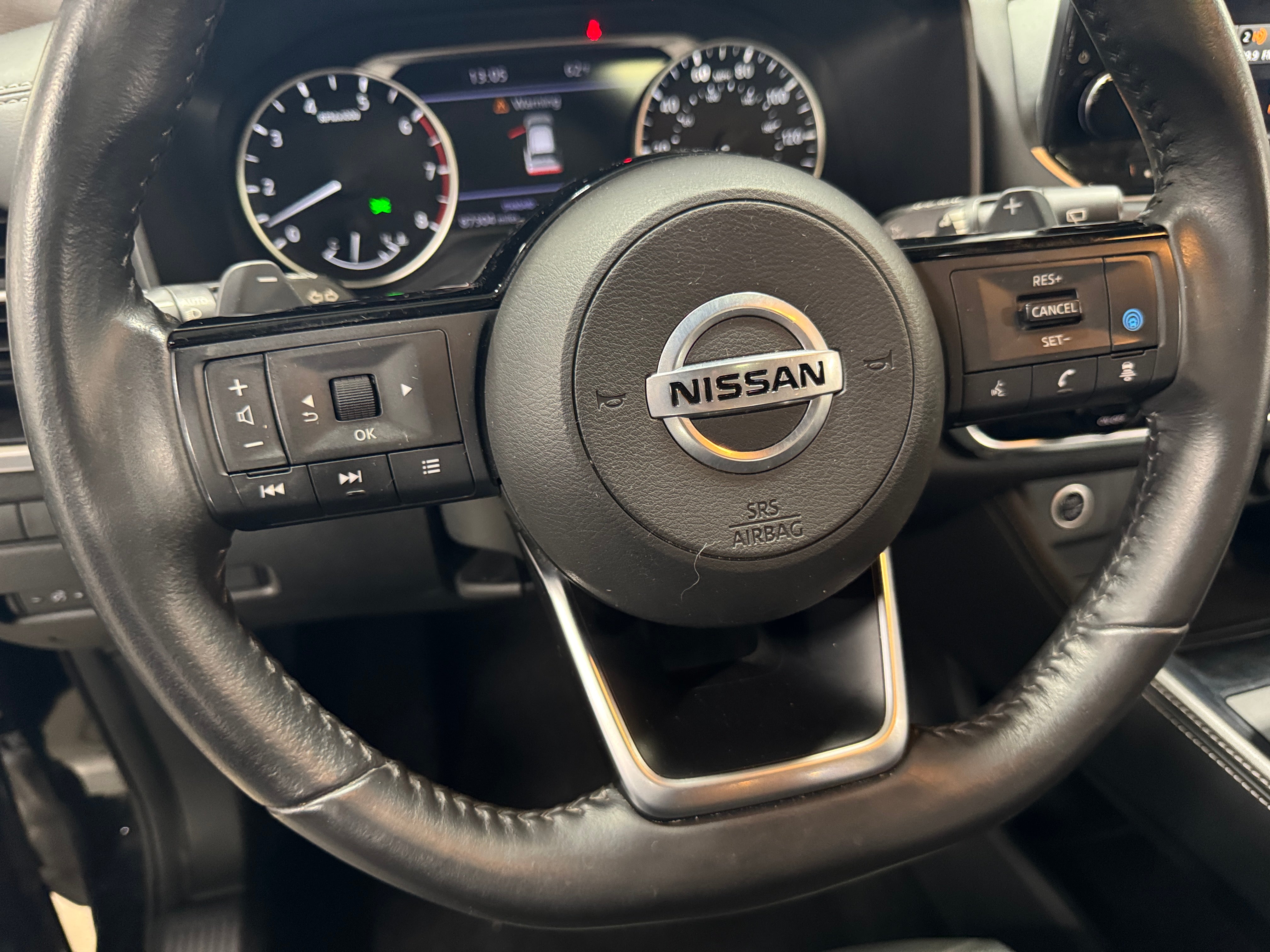 2021 Nissan Rogue SL 4