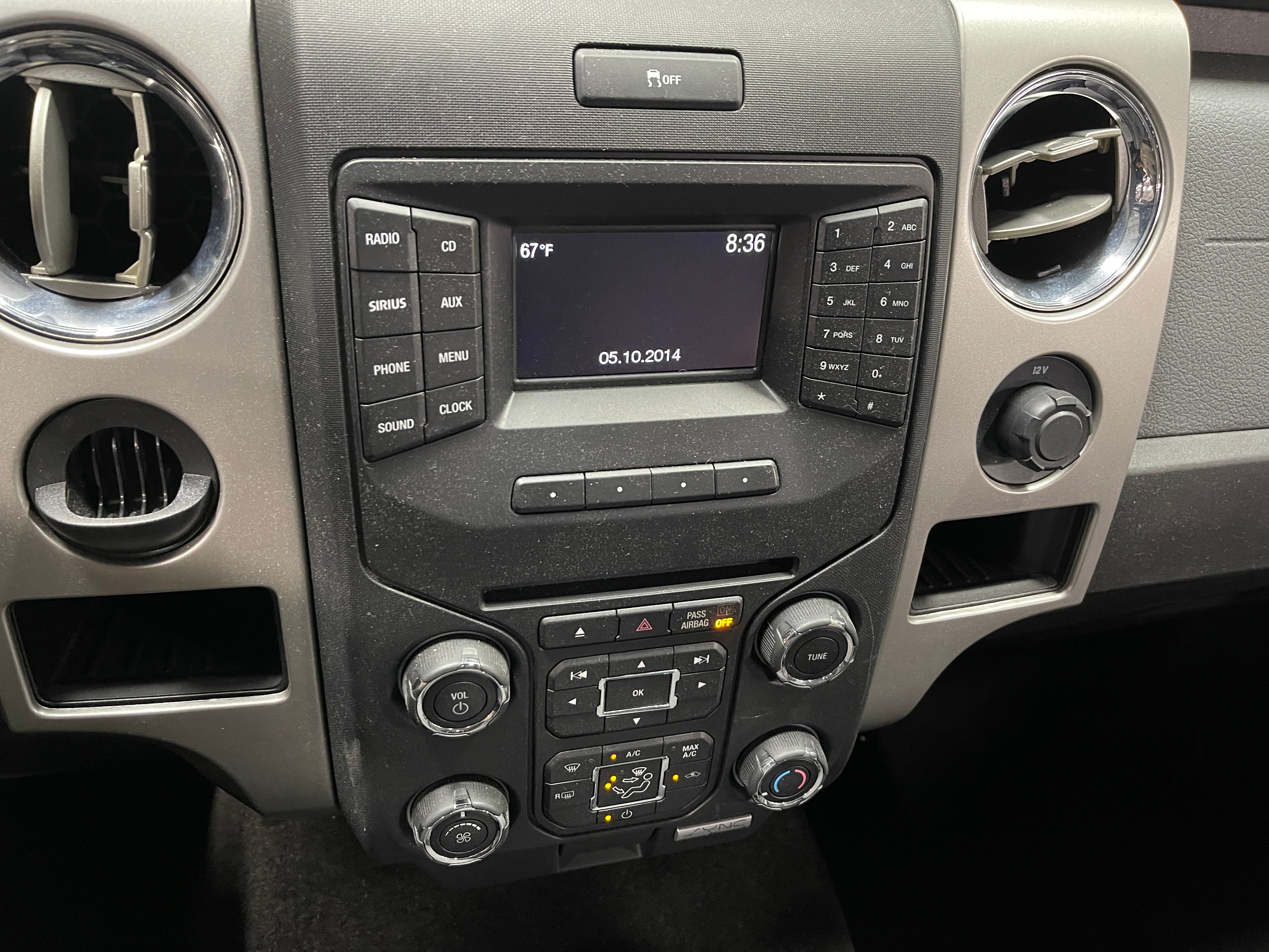 2014 Ford Econoline E-150 4