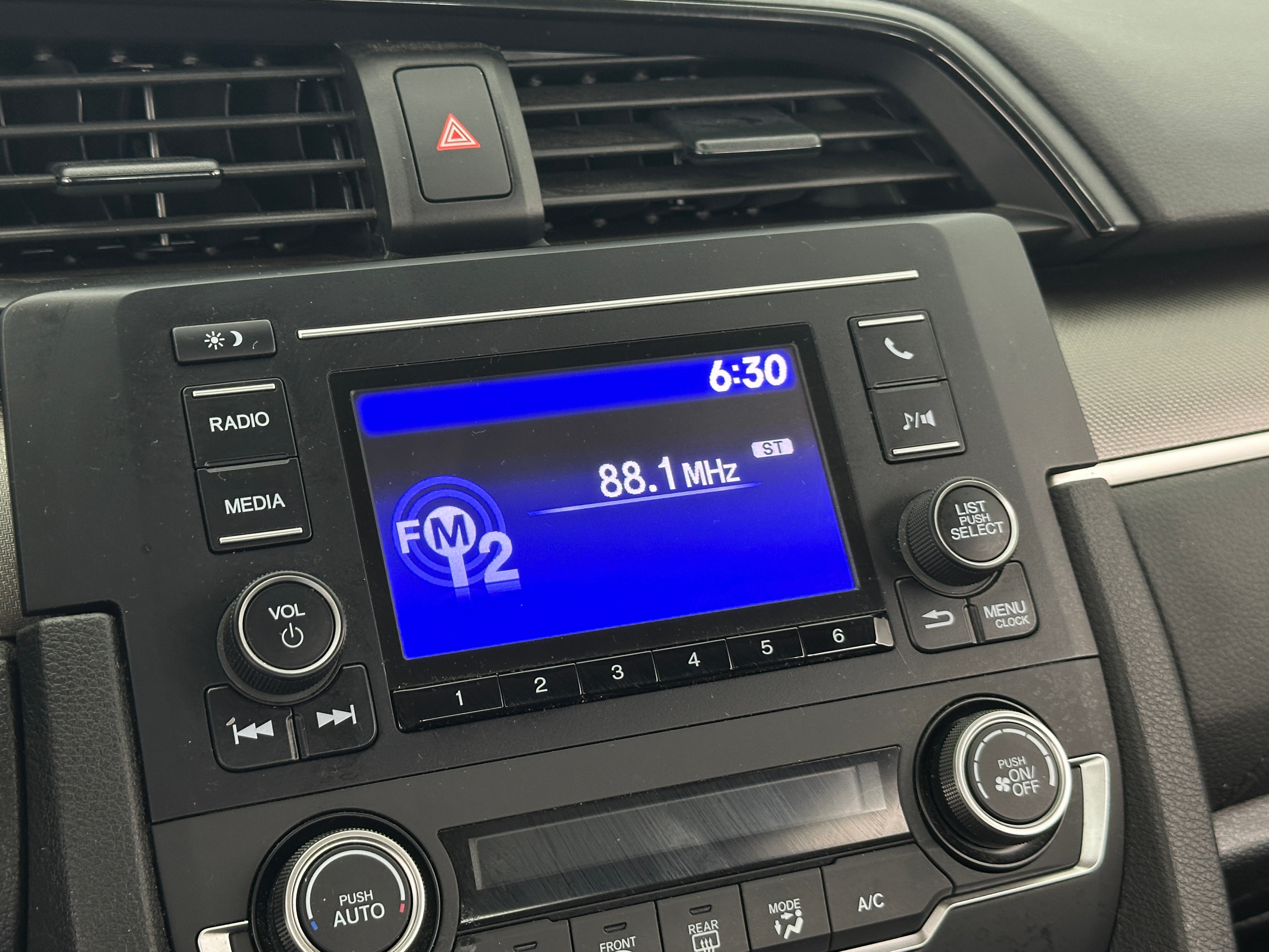 2019 Honda Civic LX 4