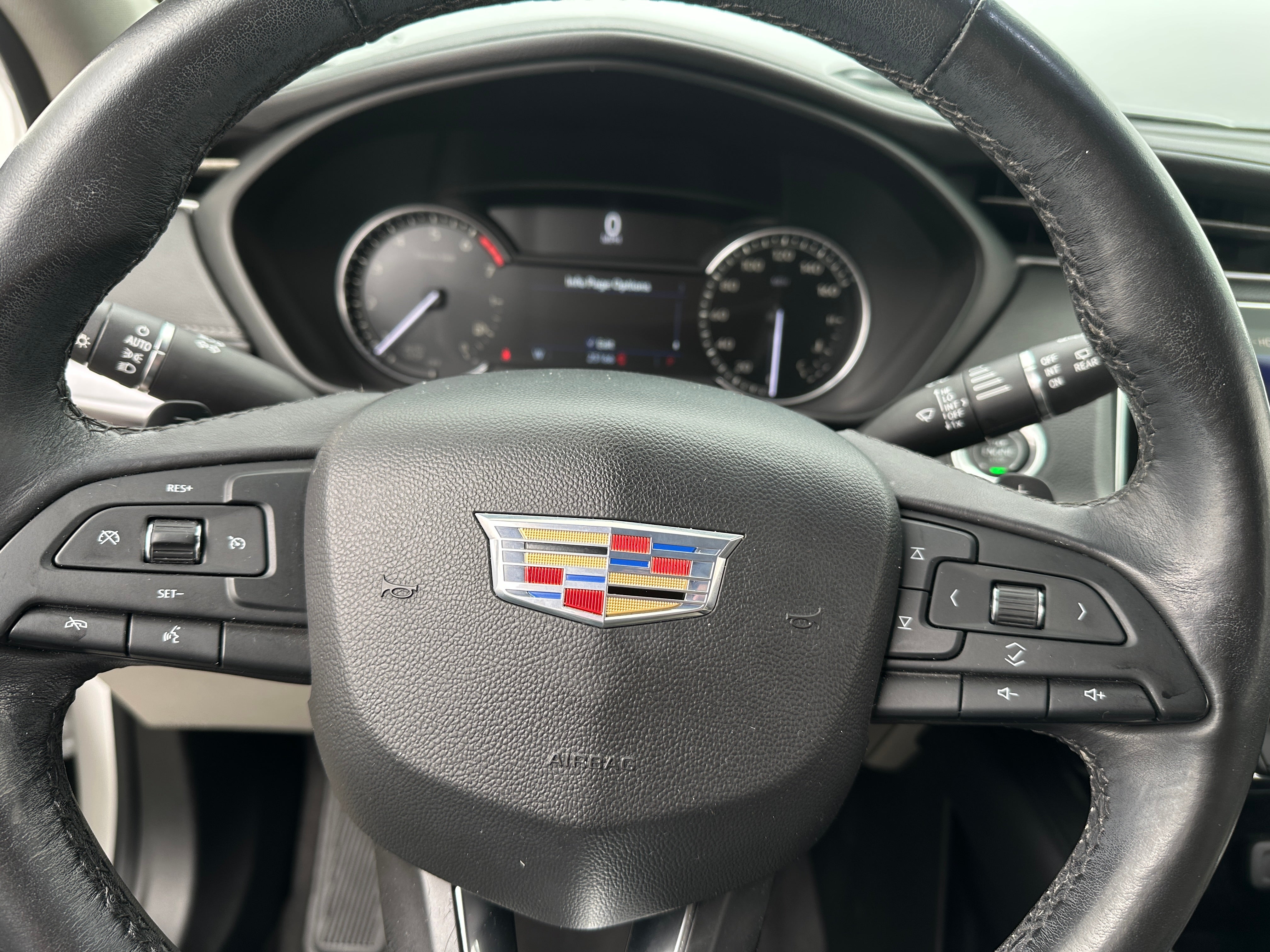 2019 Cadillac XT4 Luxury 4