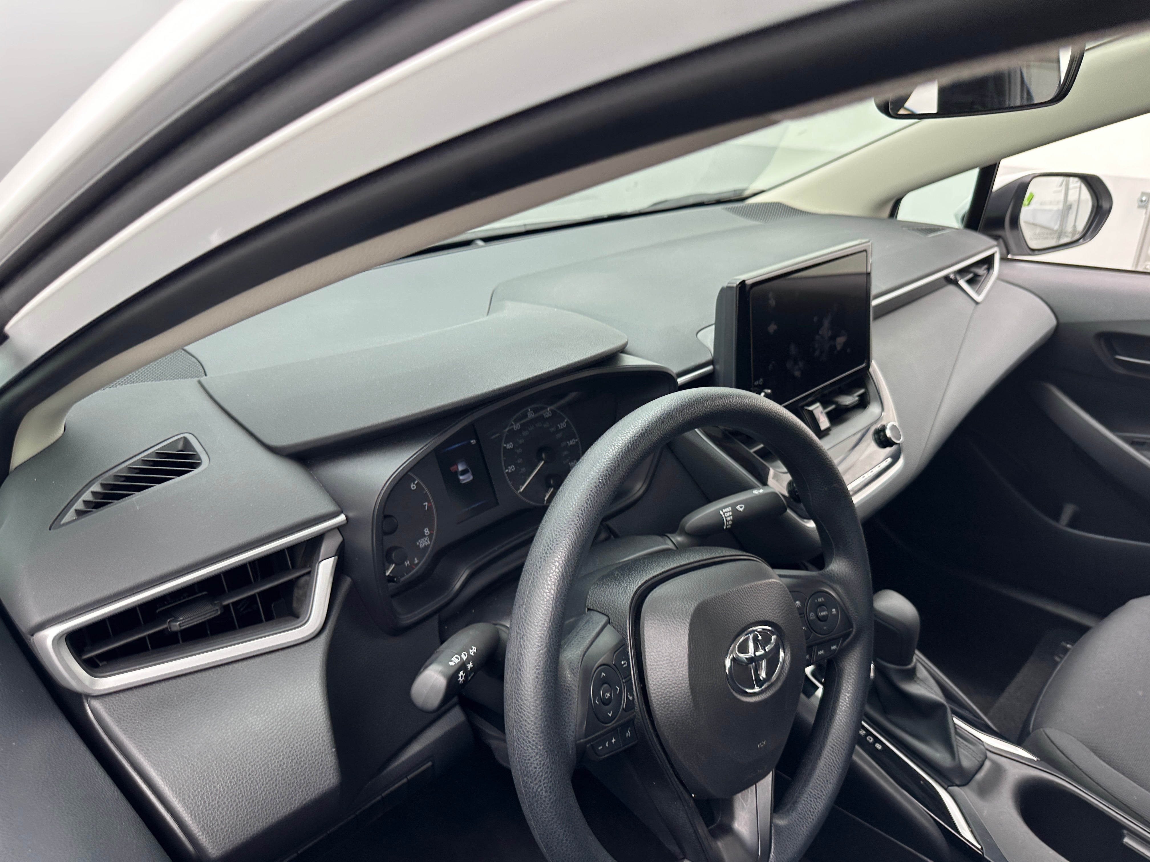 2024 Toyota Corolla LE 3