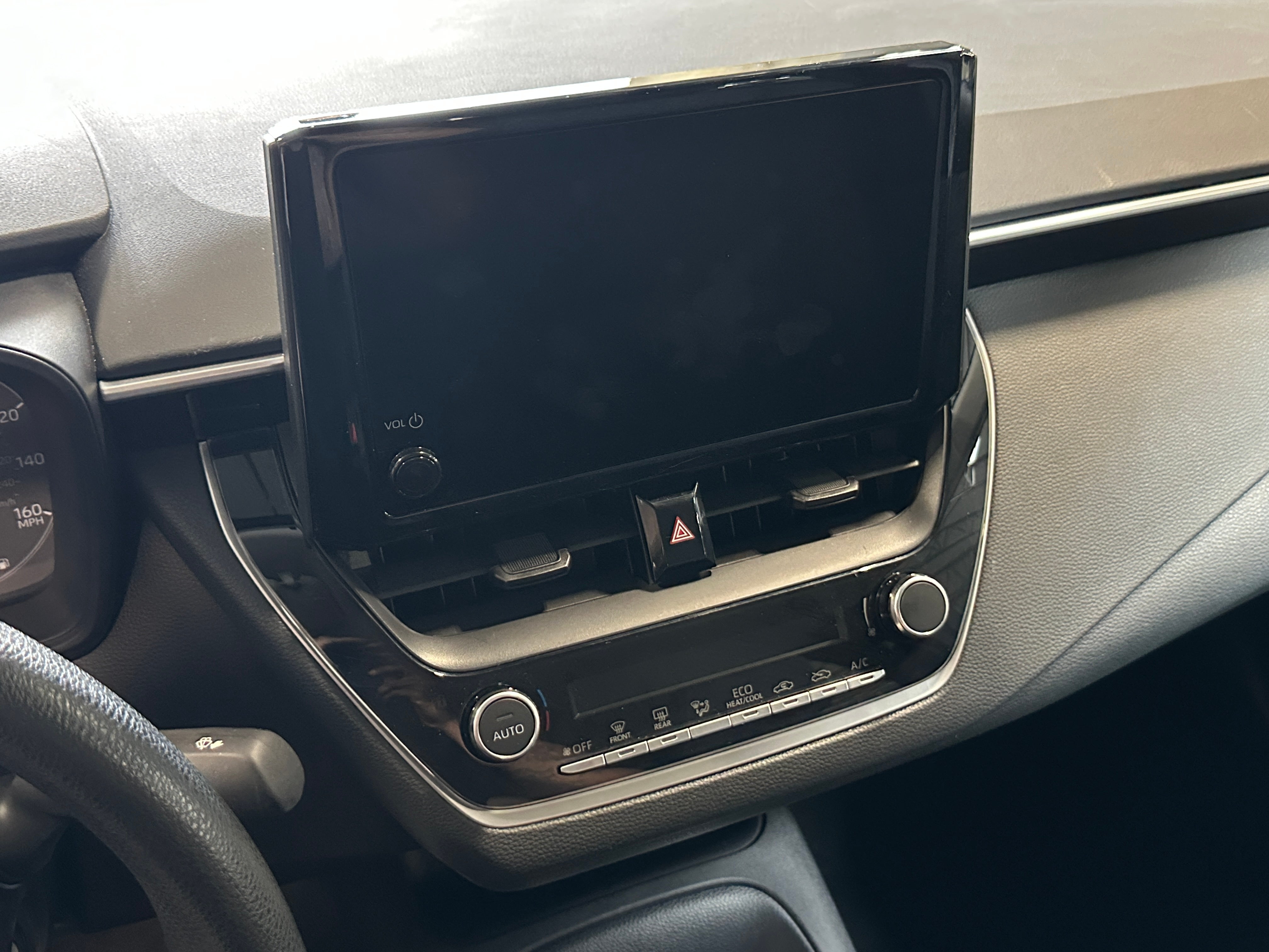 2024 Toyota Corolla LE 4
