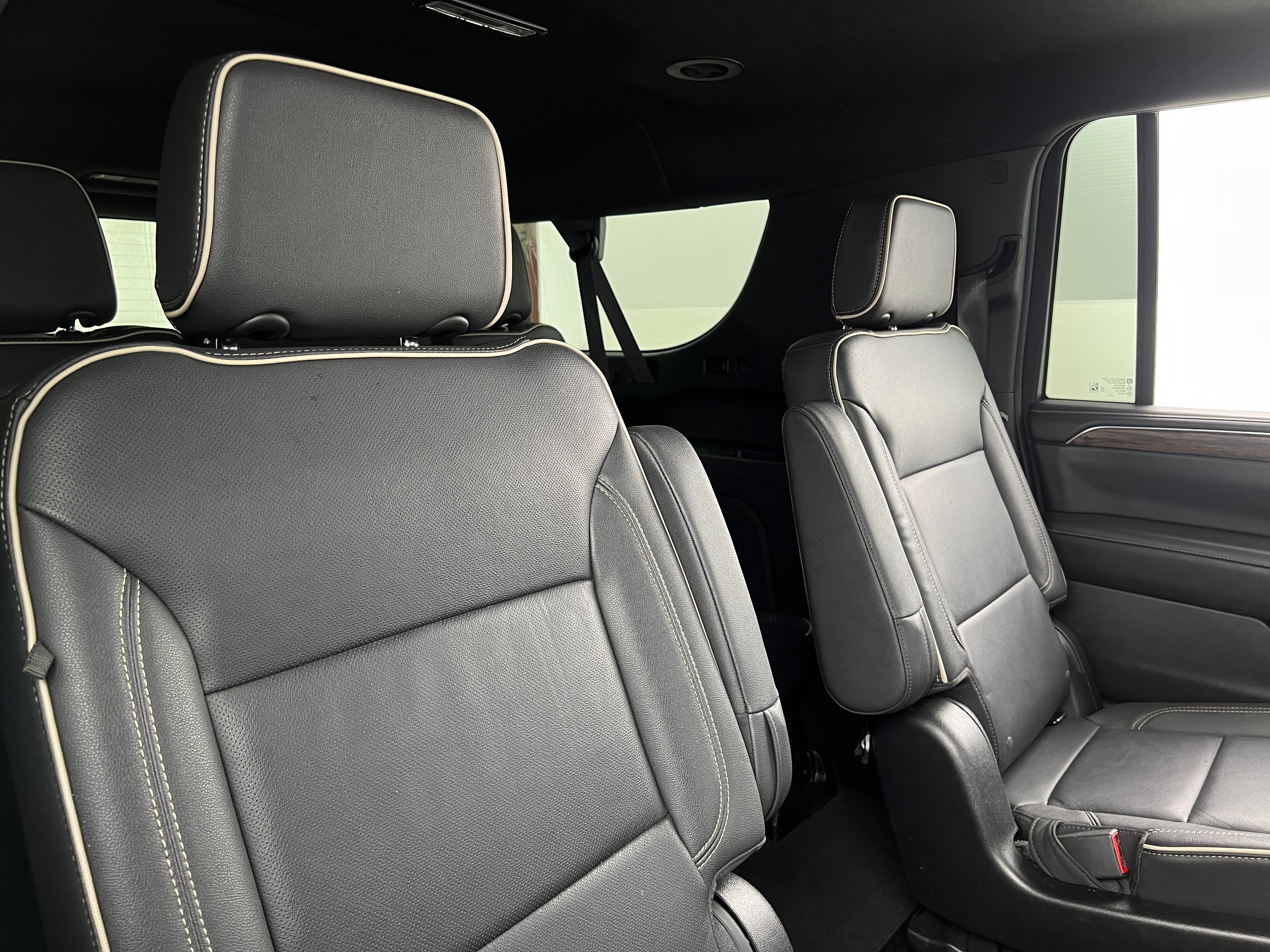 2023 Chevrolet Suburban Premier 5