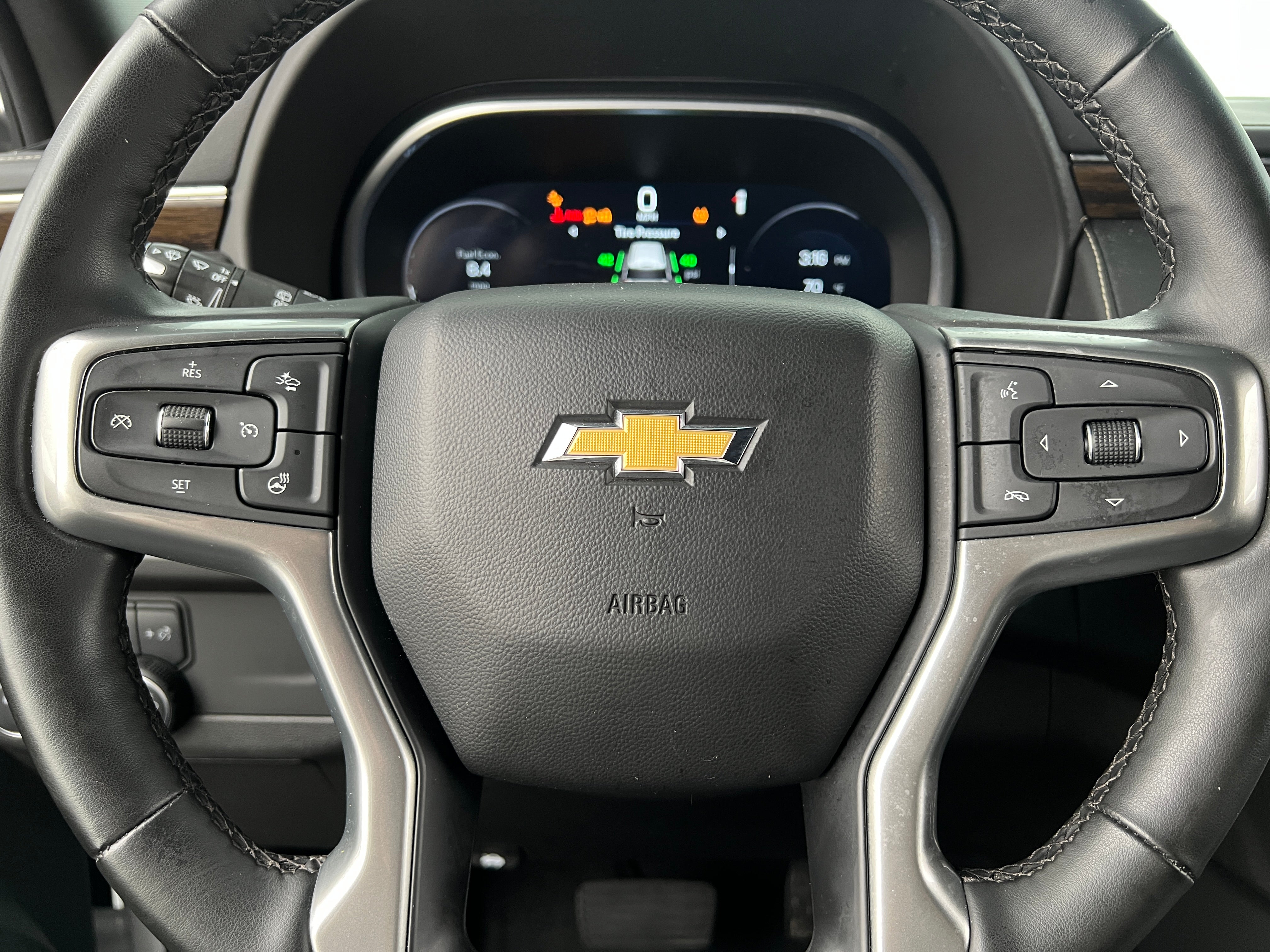 2023 Chevrolet Suburban Premier 4