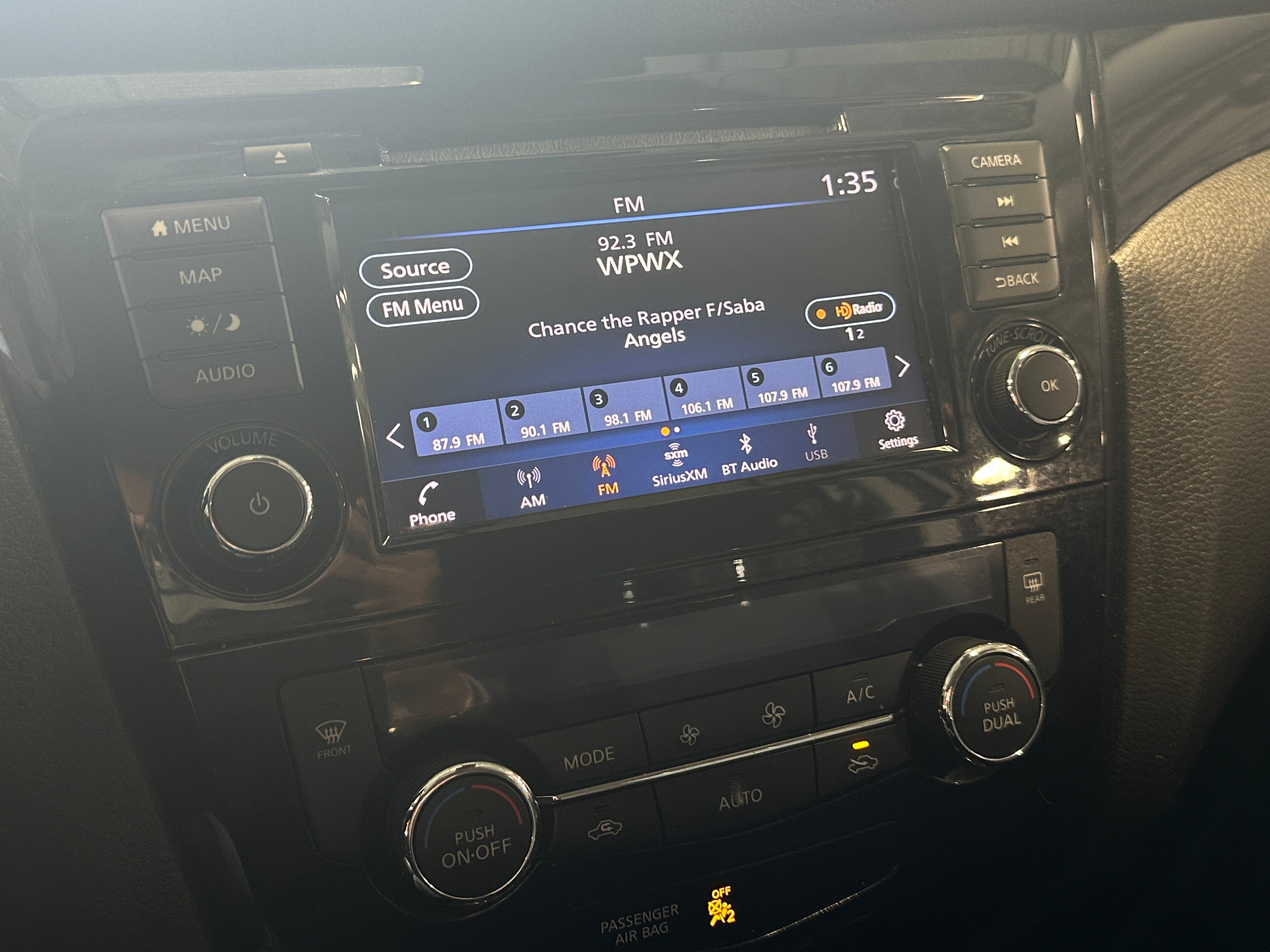 2019 Nissan Rogue Sport SV 4