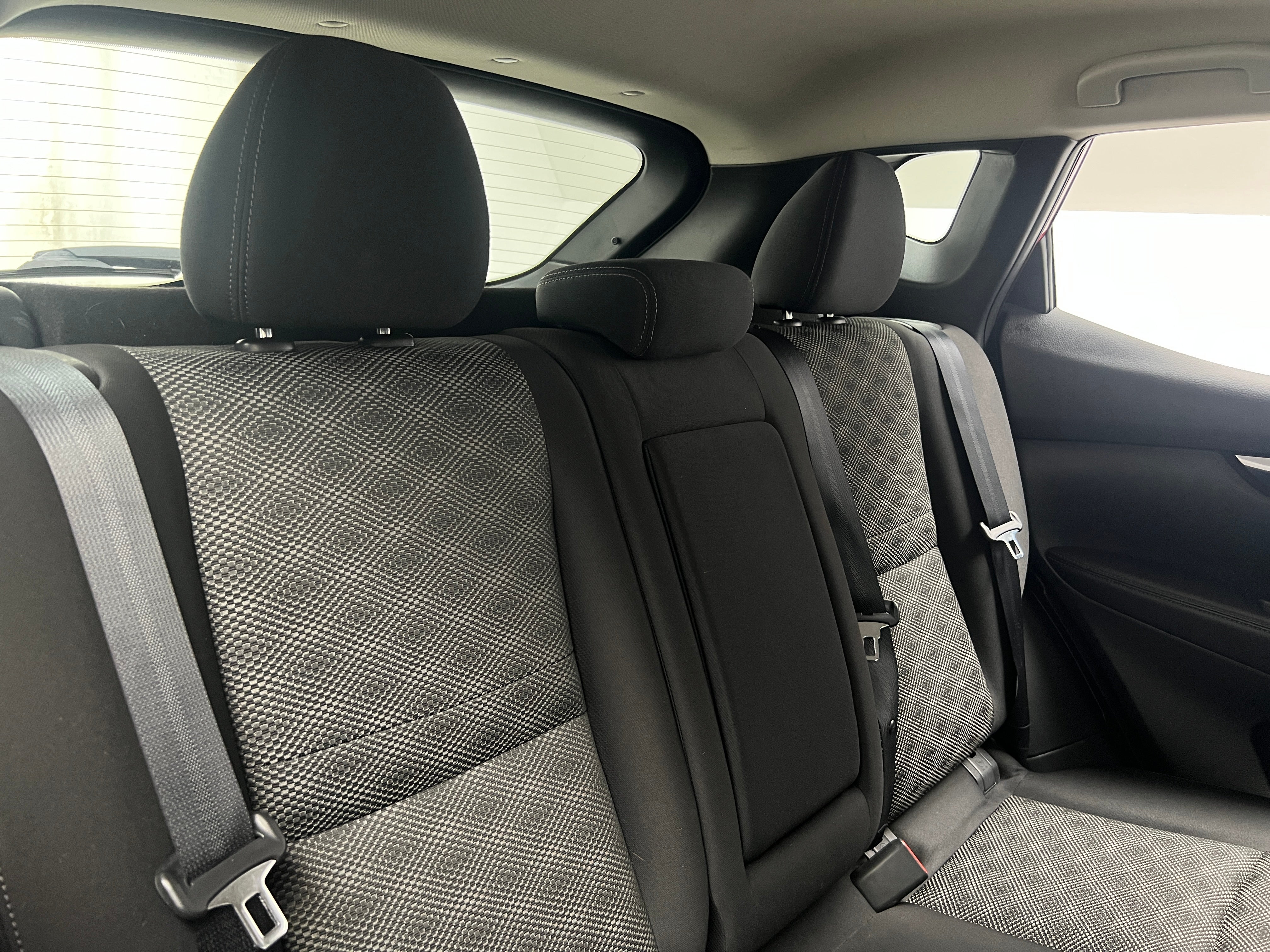 2018 Nissan Rogue Sport SV 6