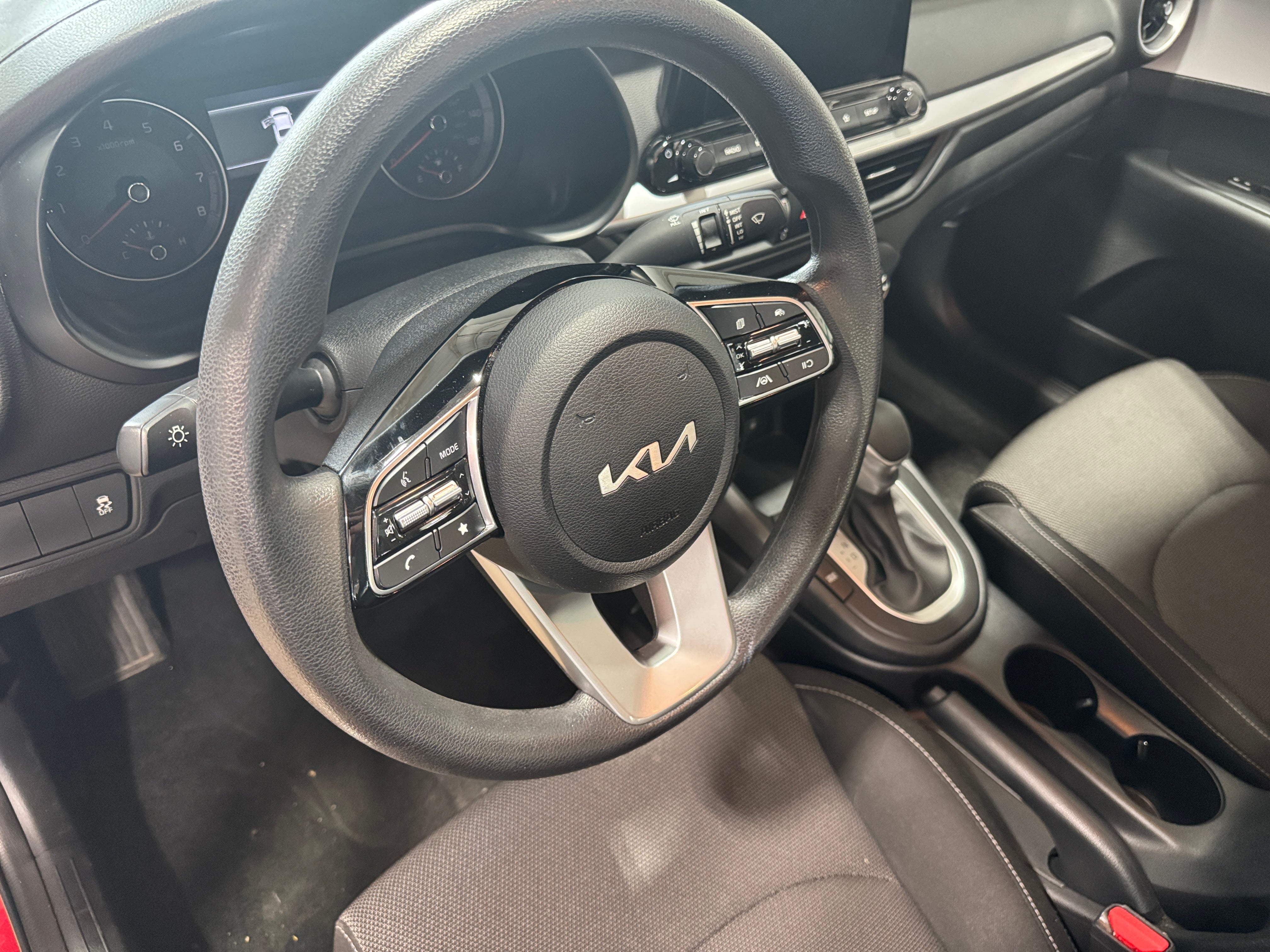 2024 Kia Forte LXS 3