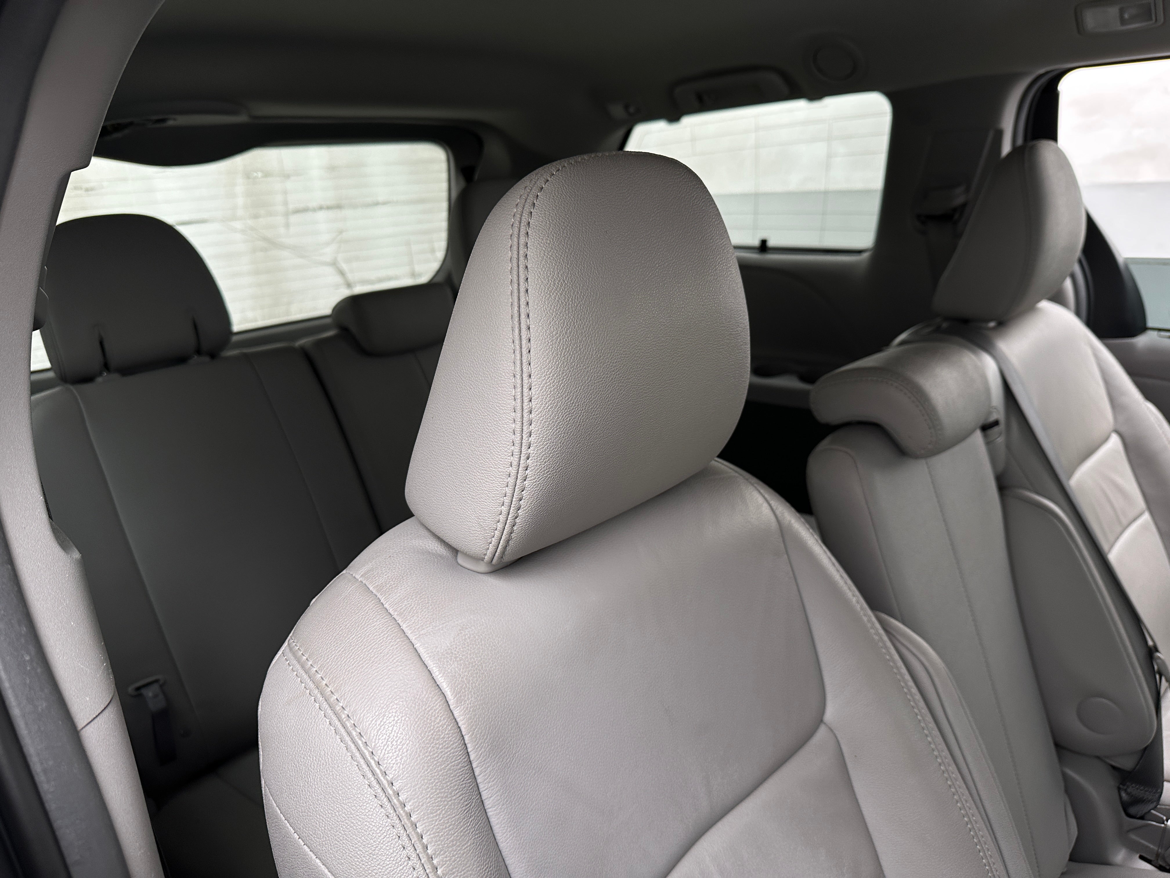 2017 Toyota Sienna XLE 5