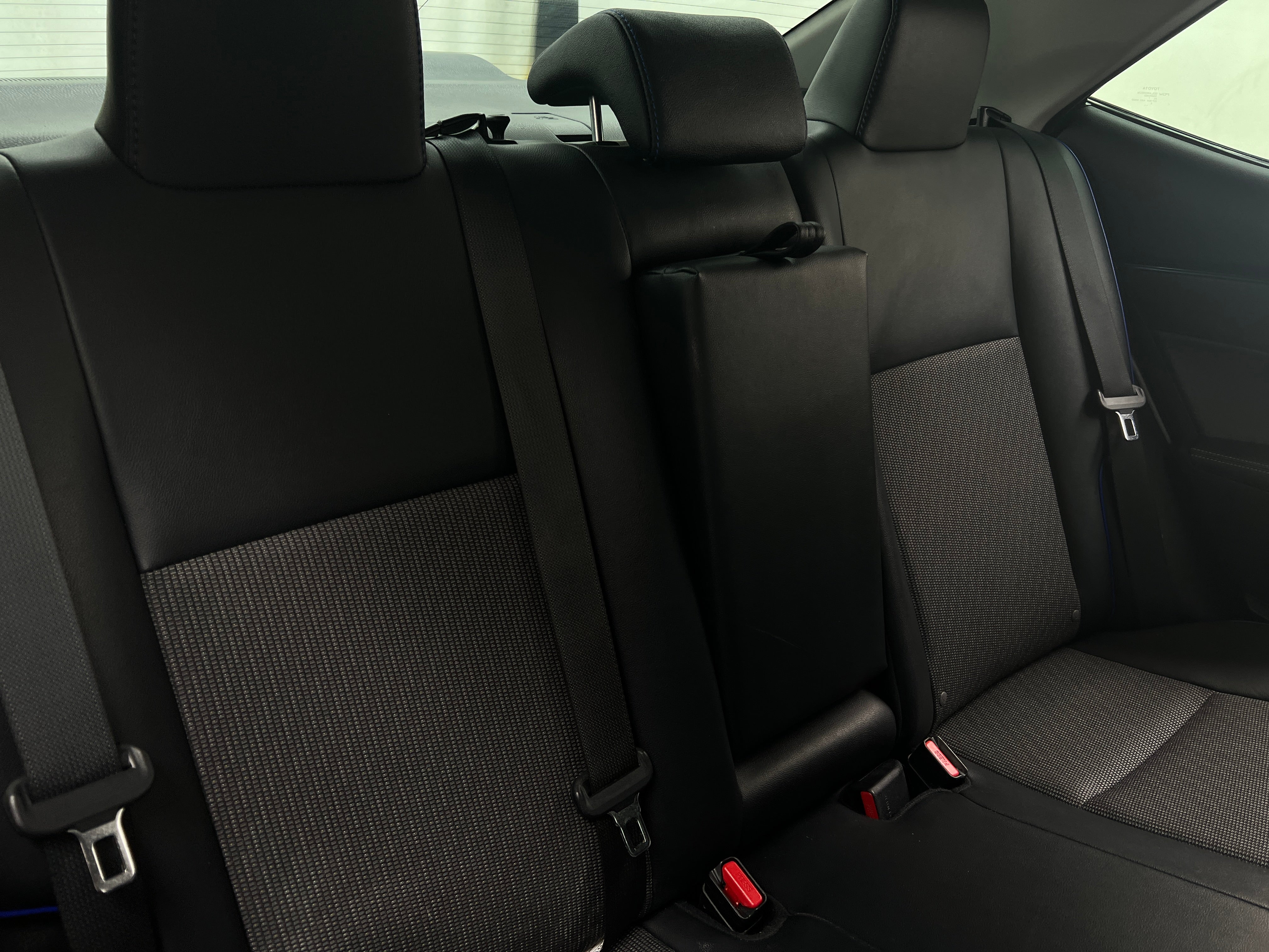 2017 Toyota Corolla SE 6