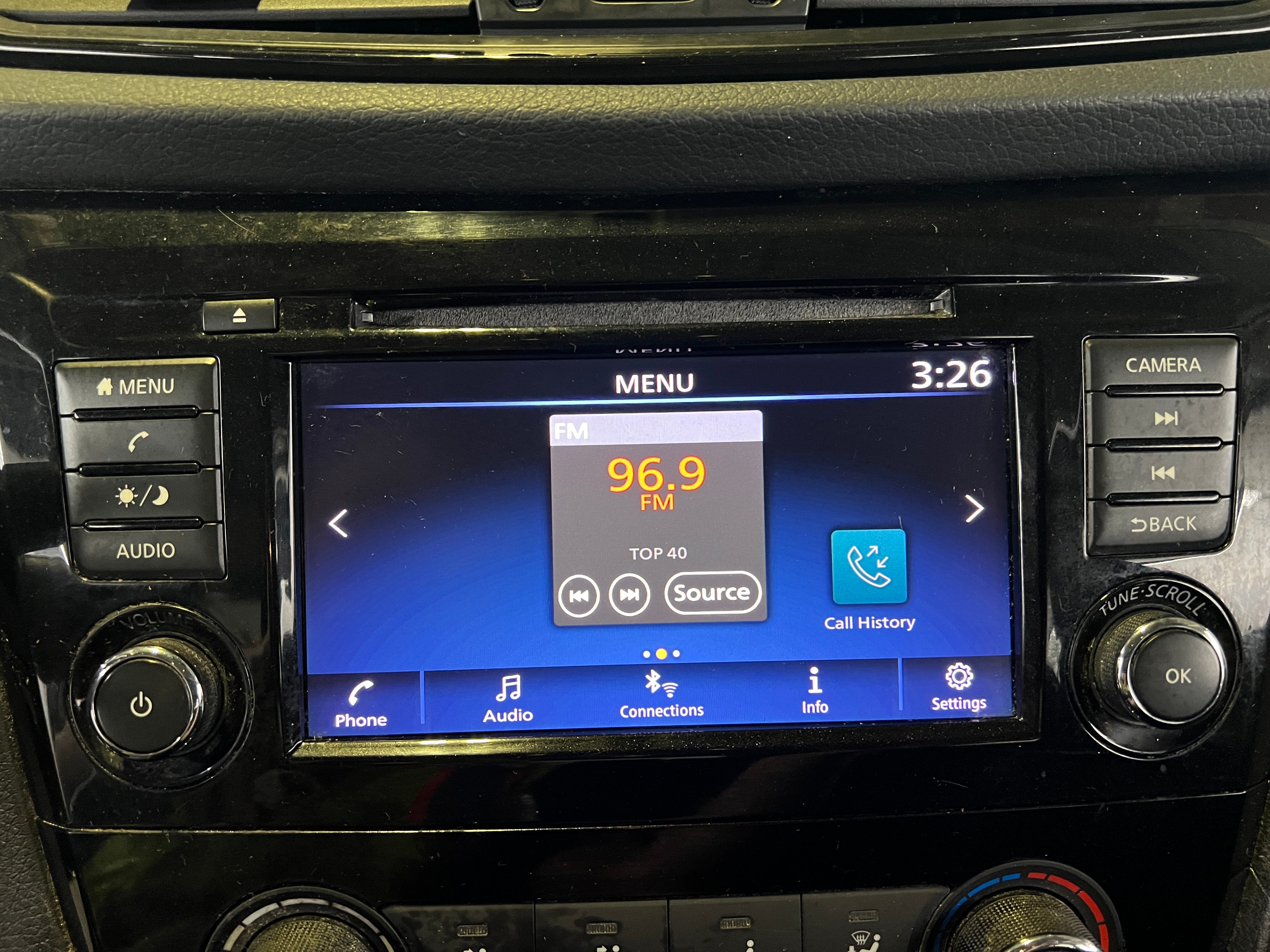 2018 Nissan Rogue S 4