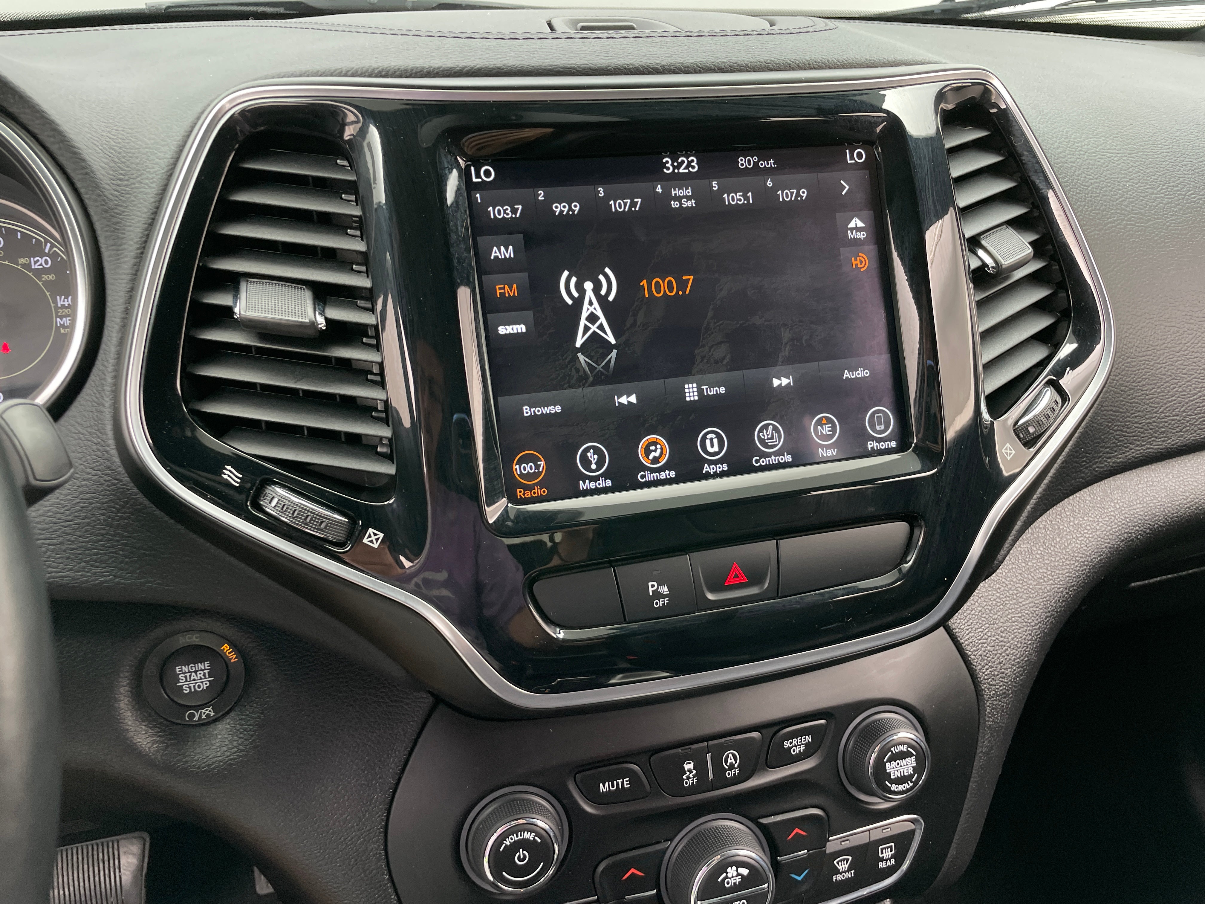 2019 Jeep Cherokee Limited Edition 3