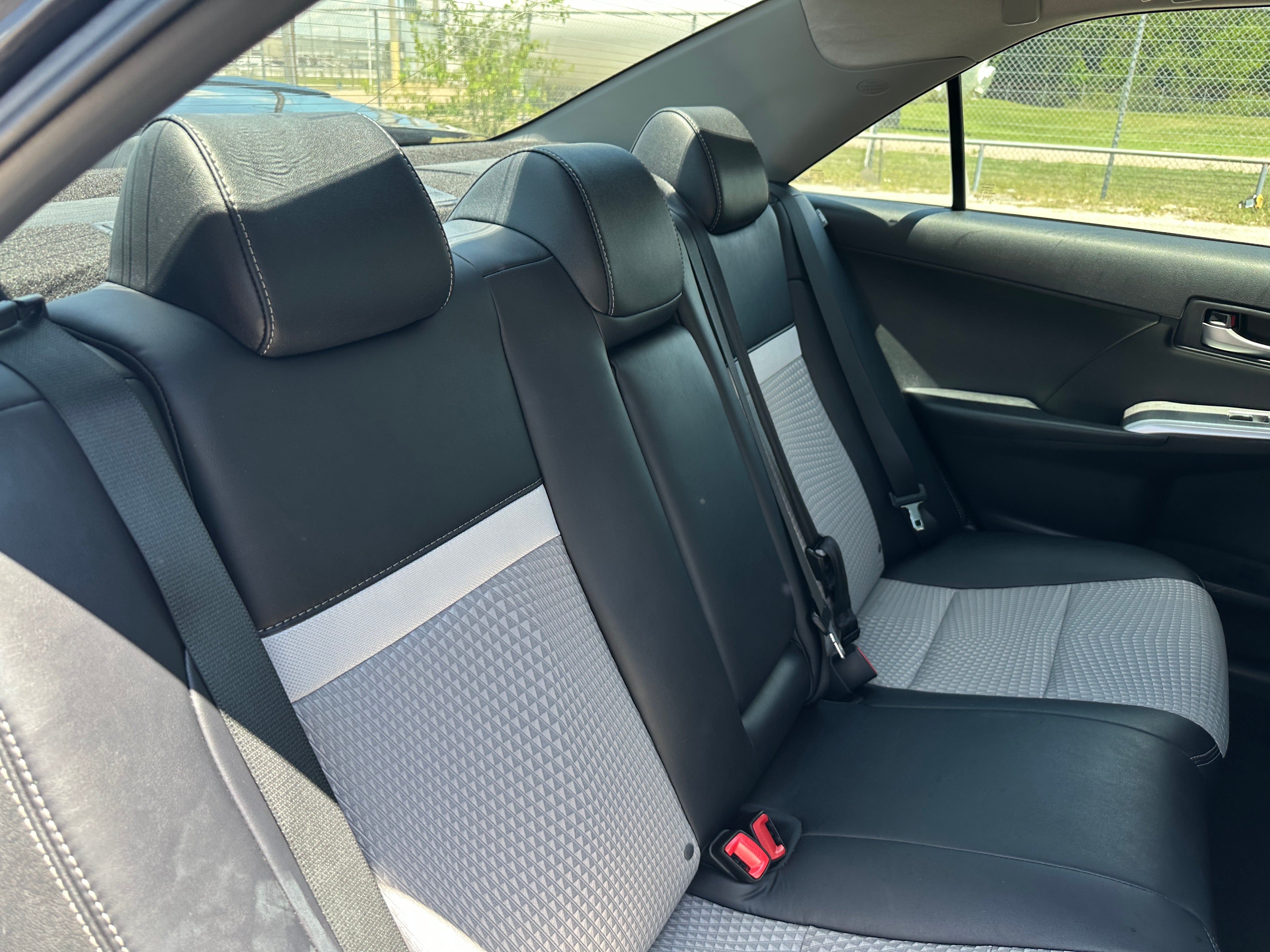 2014 Toyota Camry SE 5