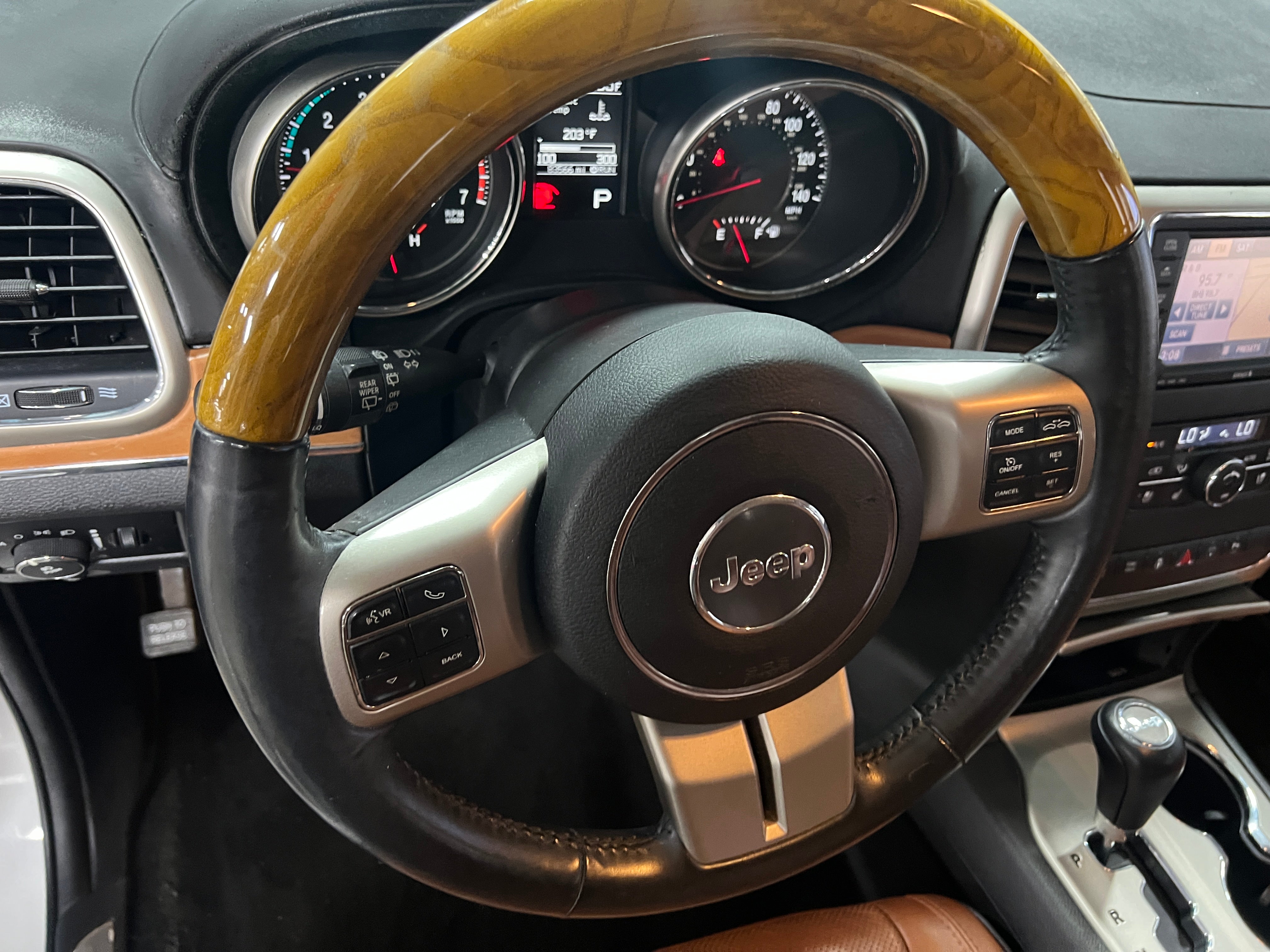 2013 Jeep Grand Cherokee Overland 4