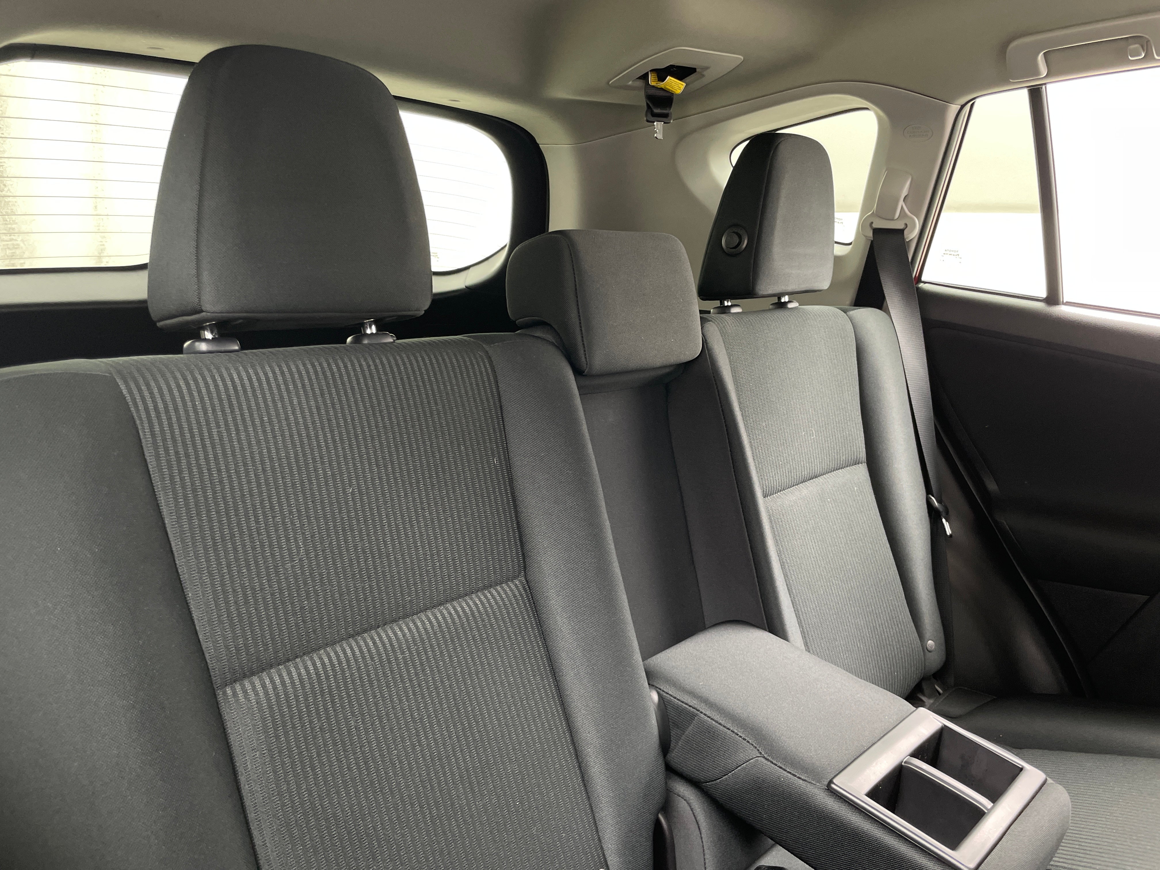 2018 Toyota RAV4 LE 6