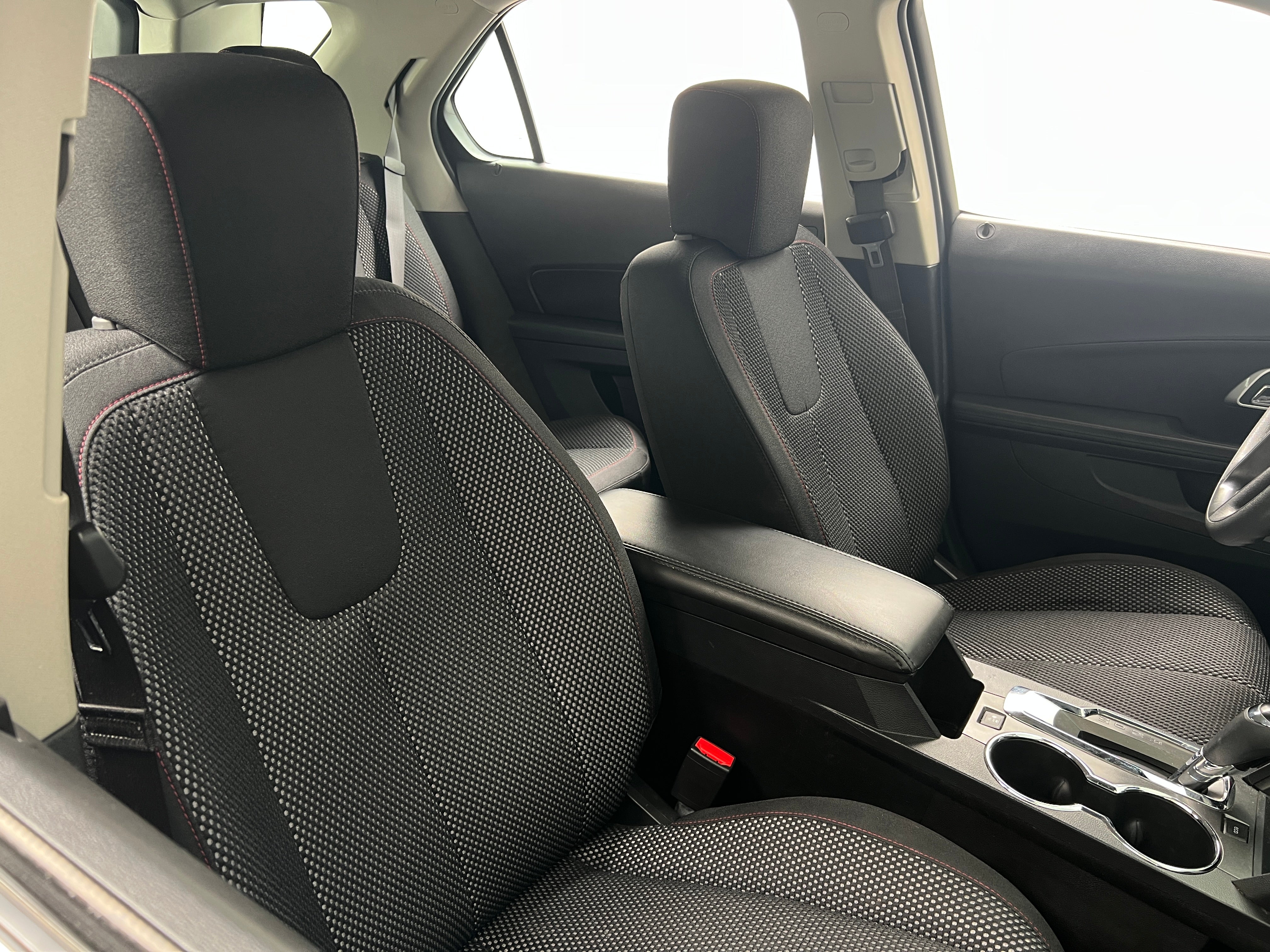 2017 Chevrolet Equinox LS 2